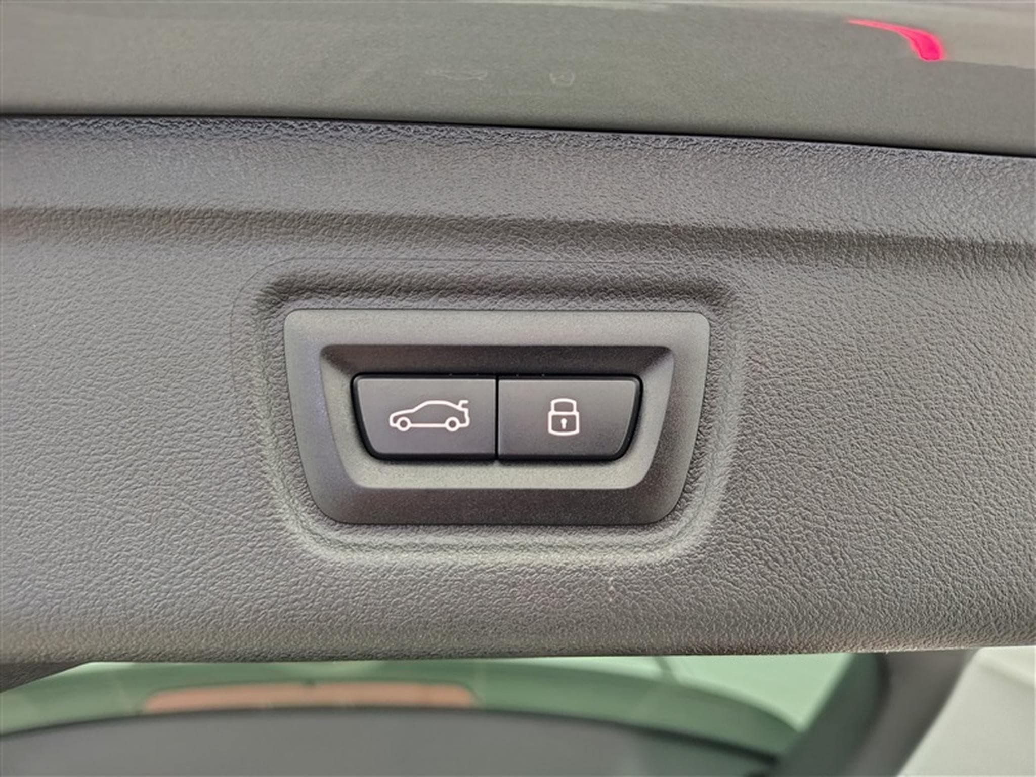 BMW 320 Touring 320iAS Pack M NAVI / FULL LED / PANO / CAMERA 360" (2025) - Photo 21