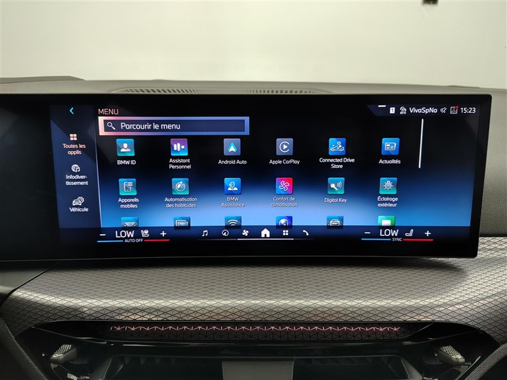 BMW 320 Touring 320iAS Pack M NAVI / FULL LED / PANO / CAMERA 360" (2025) - Photo 24