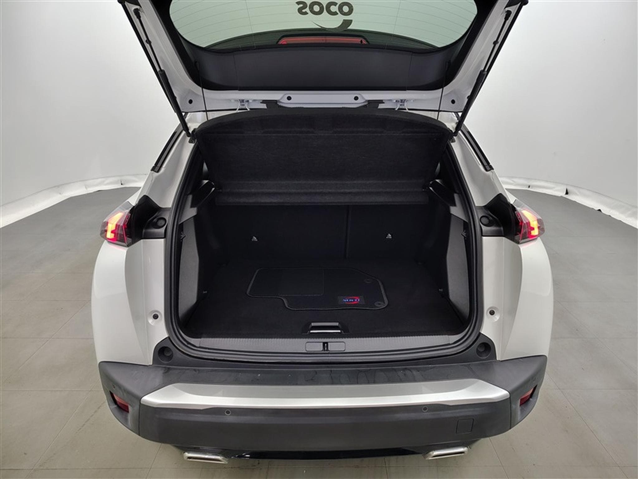 Peugeot 2008 1.2 PureTech Allure Pack S-CUIR/CARPLAY/LED/JA17/PDC/CAMERA (2022) - Photo 14