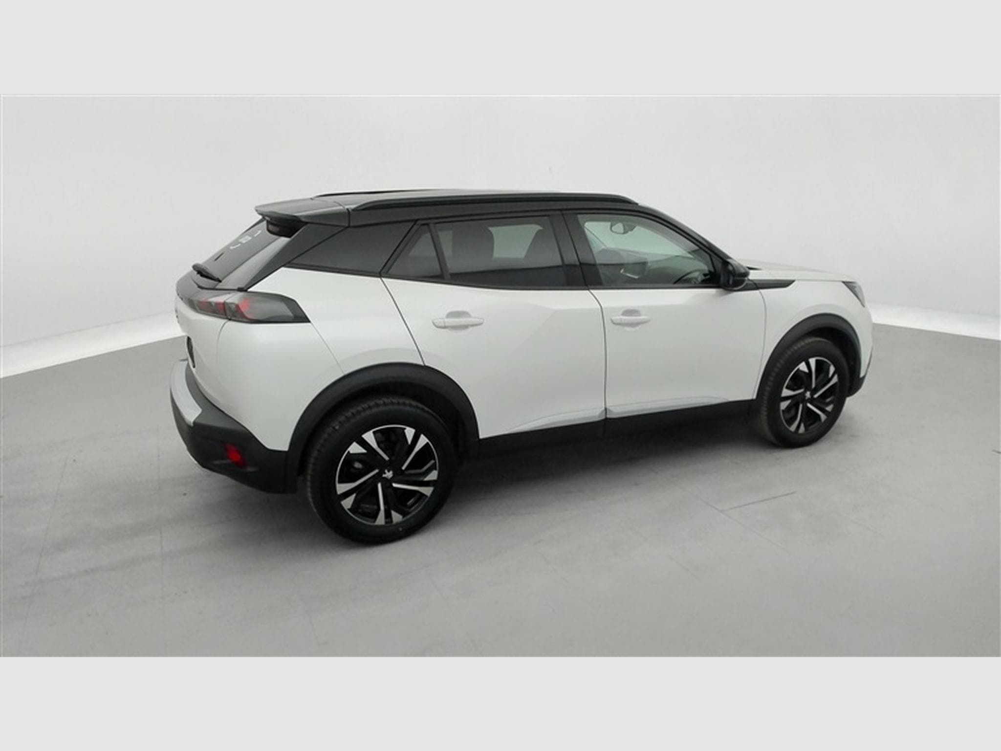 Peugeot 2008 1.2 PureTech Allure Pack S-CUIR/CARPLAY/LED/JA17/PDC/CAMERA (2022) - Photo 25