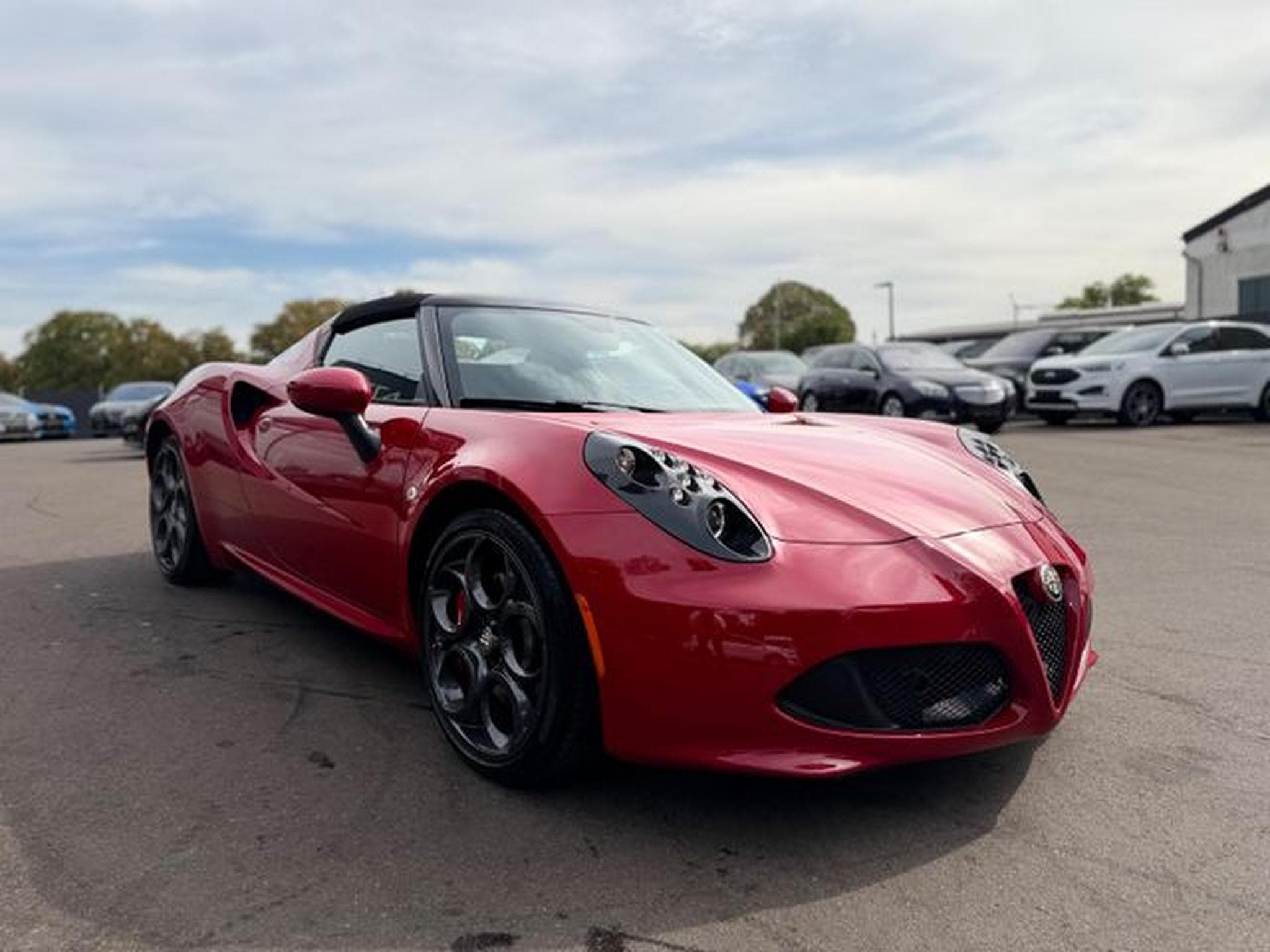 Alfa-Romeo 4C 4C SPIDER 1750 TBi*2.HD*CARBON*ROSSO ALFA*U-FREI (2016) - Photo 6