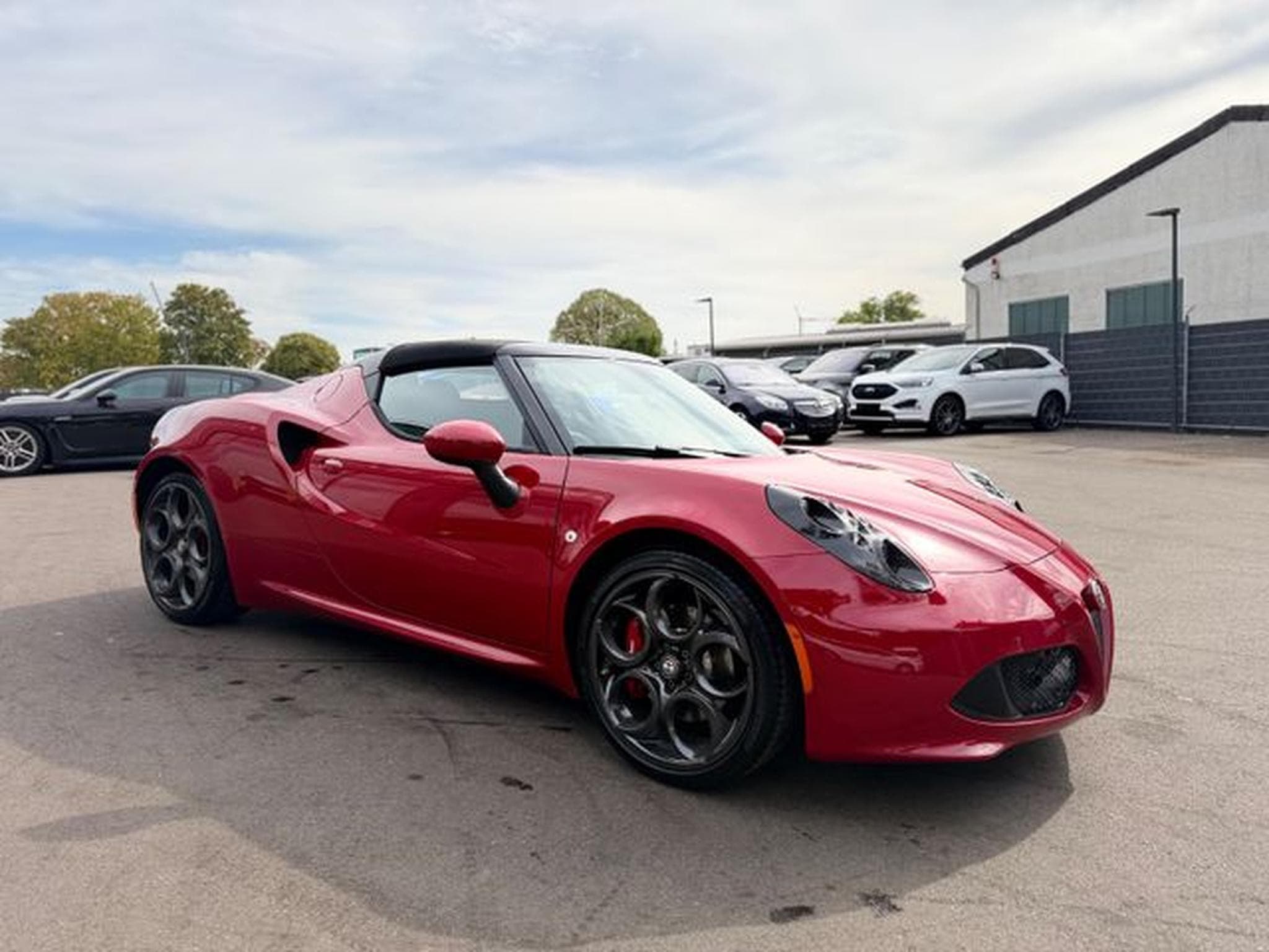 Alfa-Romeo 4C 4C SPIDER 1750 TBi*2.HD*CARBON*ROSSO ALFA*U-FREI (2016) - Photo 5