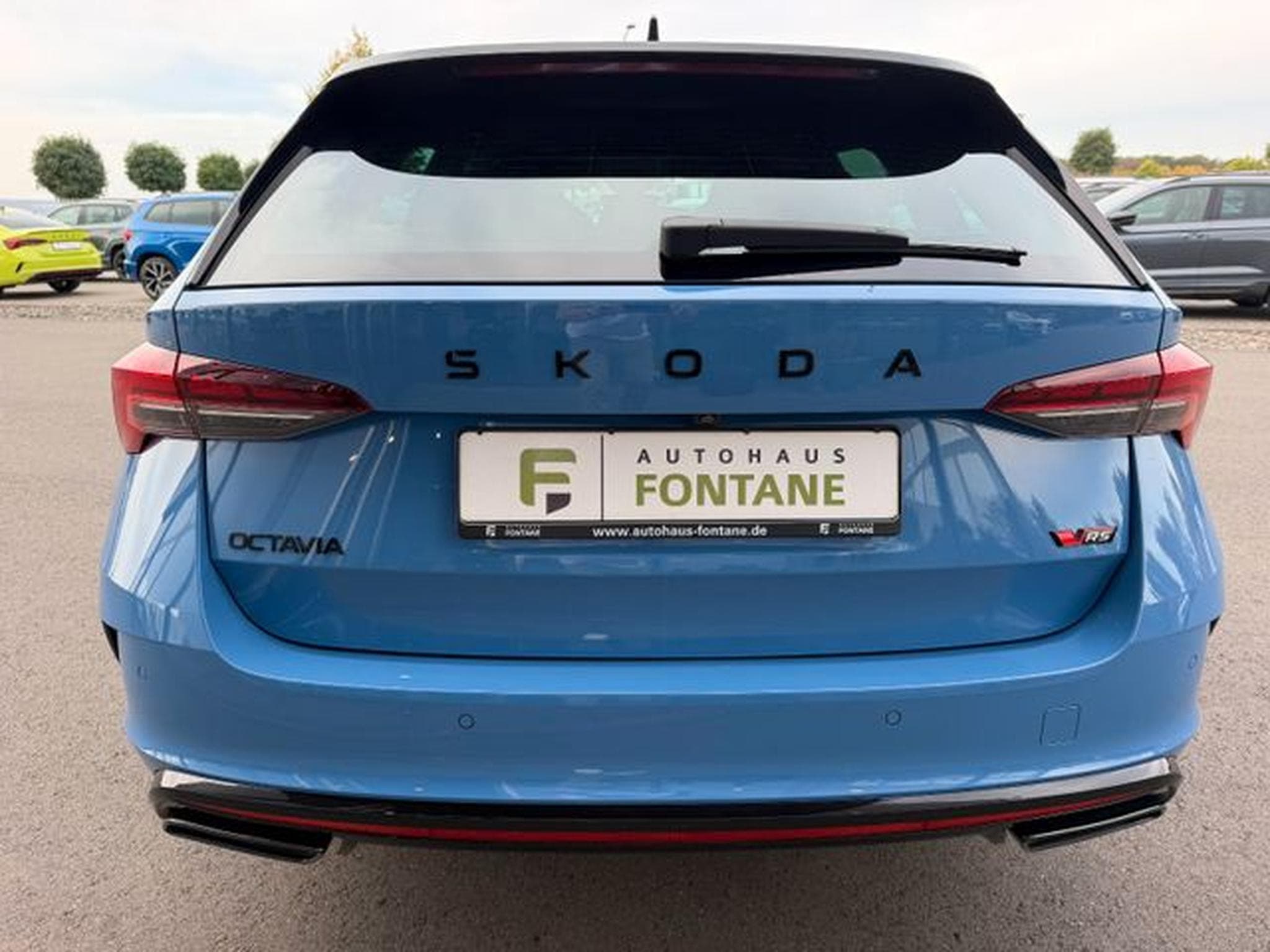 Skoda Octavia Octavia Kombi 2.0TSI RS AHK Standhz Canton 360° (2025) - Photo 9
