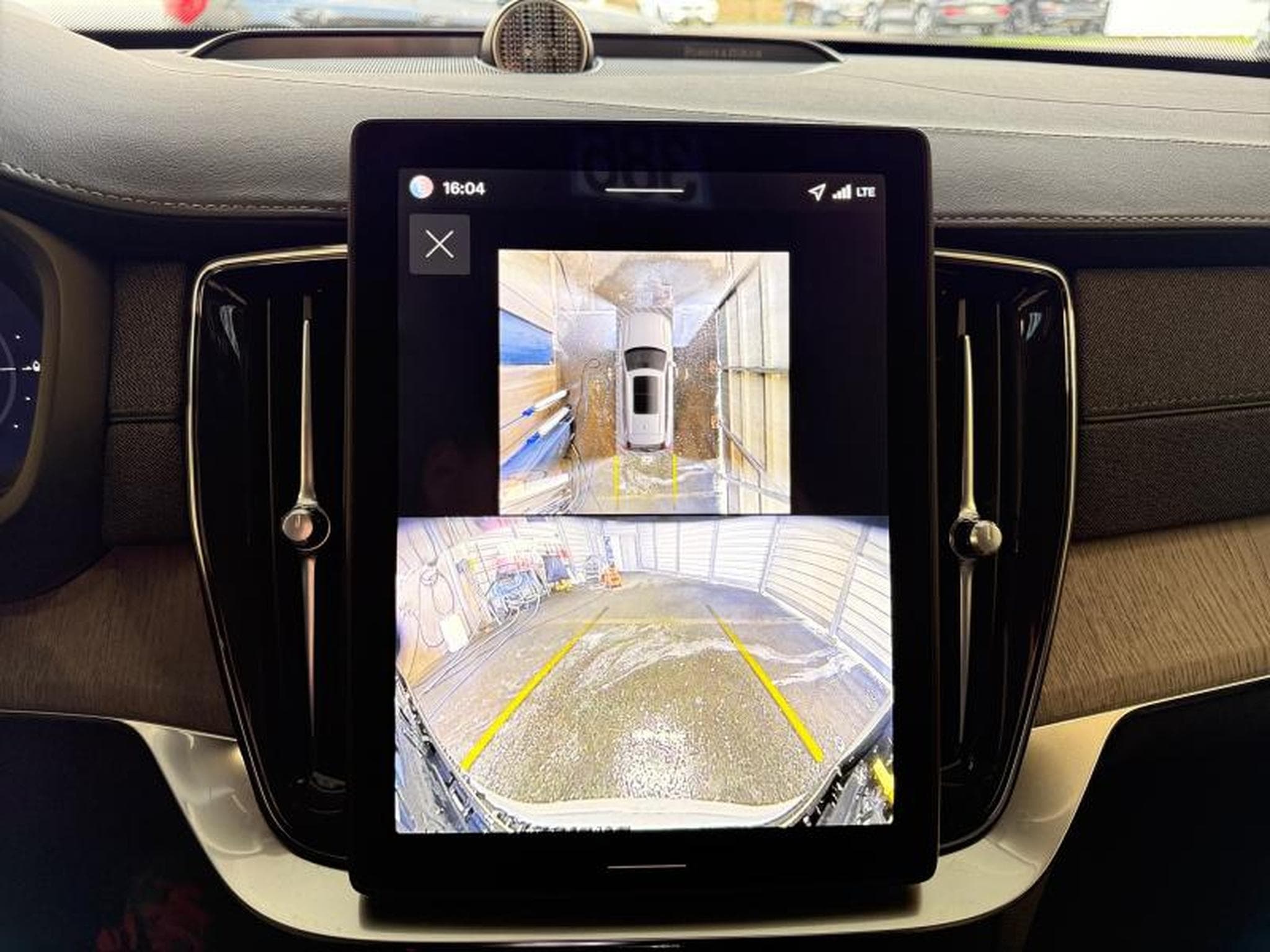 Volvo XC90 T8 Plus Dark / Full Option / Hybride (2026) - Photo 17