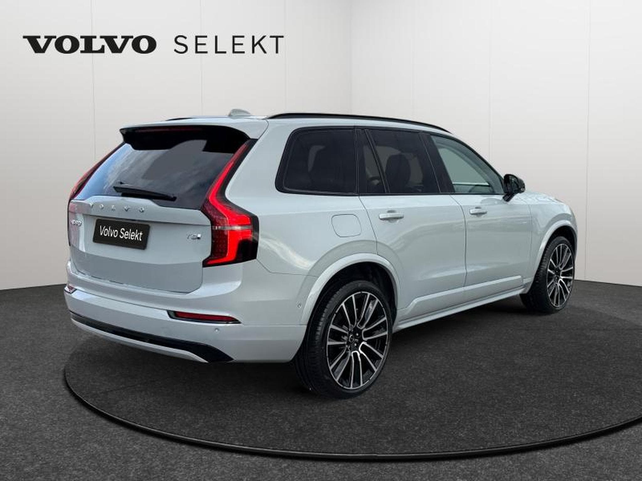 Volvo XC90 T8 Plus Dark / Full Option / Hybride (2026) - Photo 2