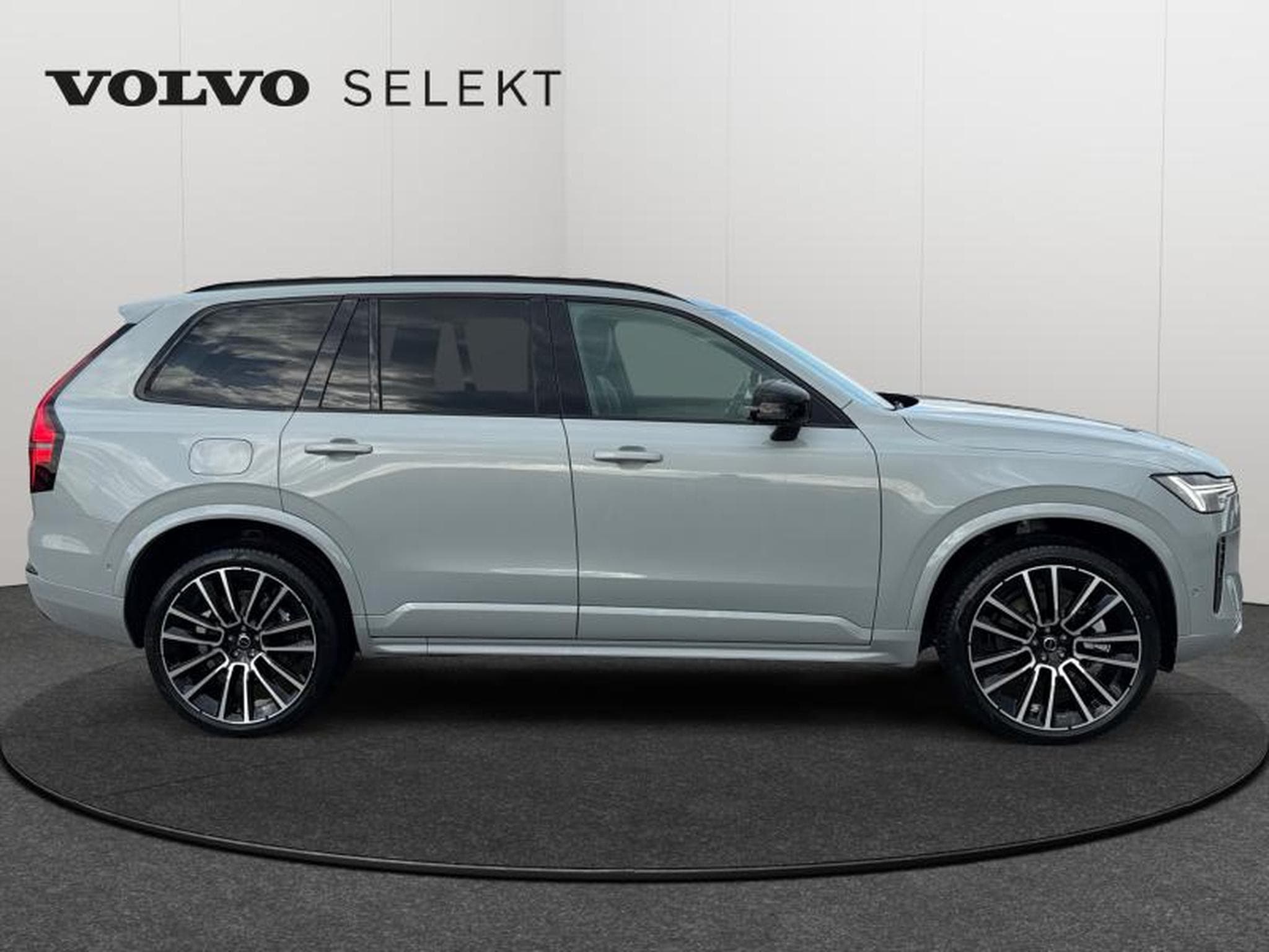 Volvo XC90 T8 Plus Dark / Full Option / Hybride (2026) - Photo 7