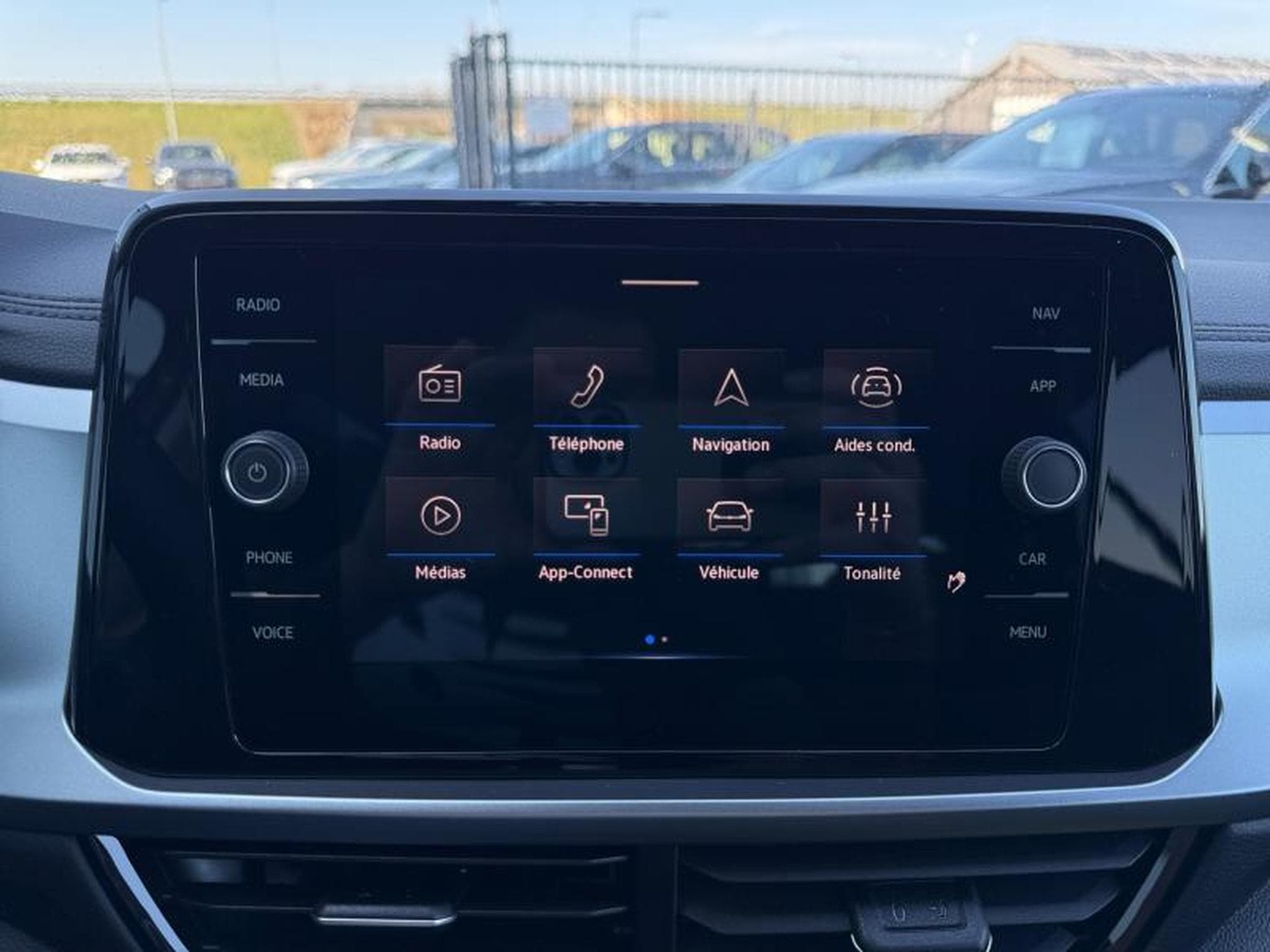 VW T-Roc NEW Life 30 Years Edition DSG / Essence (2026) - Foto 15