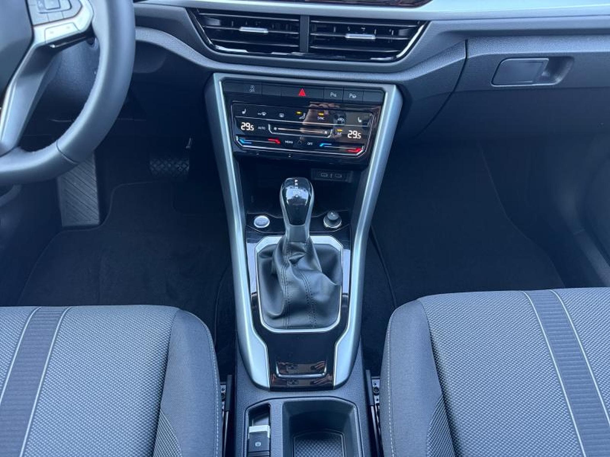 VW T-Roc New Life 30 Years Edition DSG / Essence (2026) - Foto 13