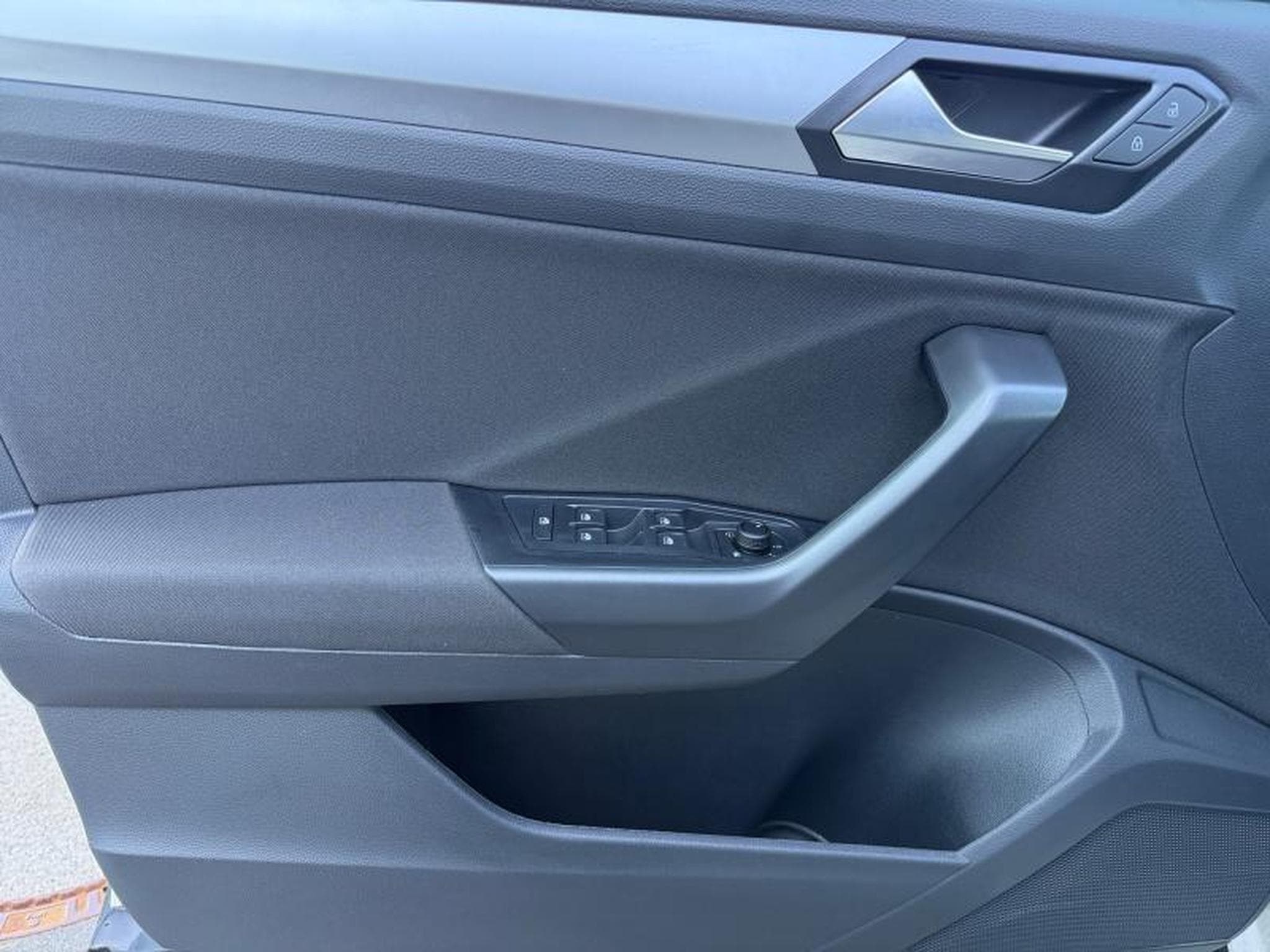 VW T-Roc New Life 30 Years Edition DSG / Essence (2026) - Foto 19