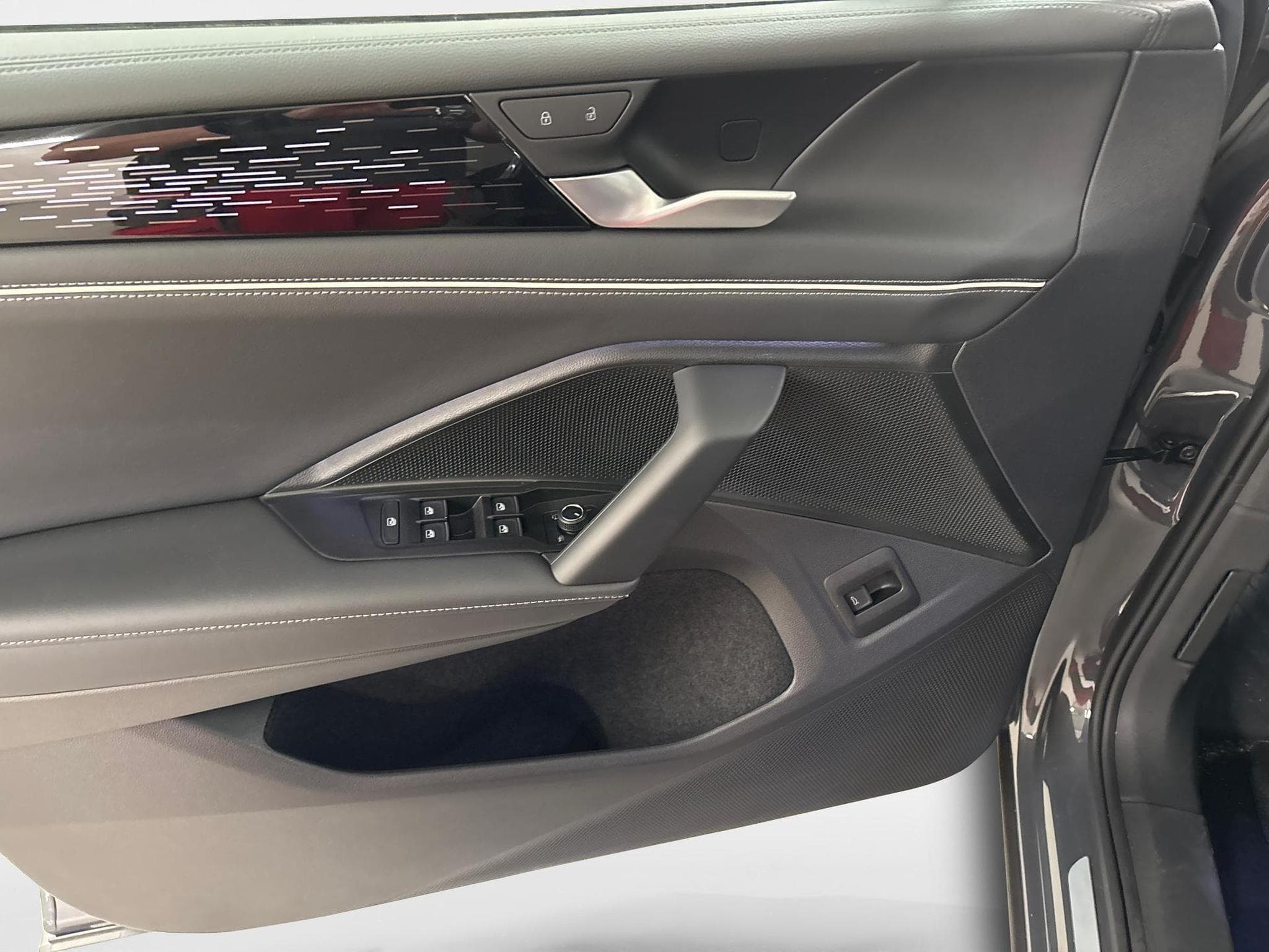 VW Tiguan Style (2026) - Foto 18