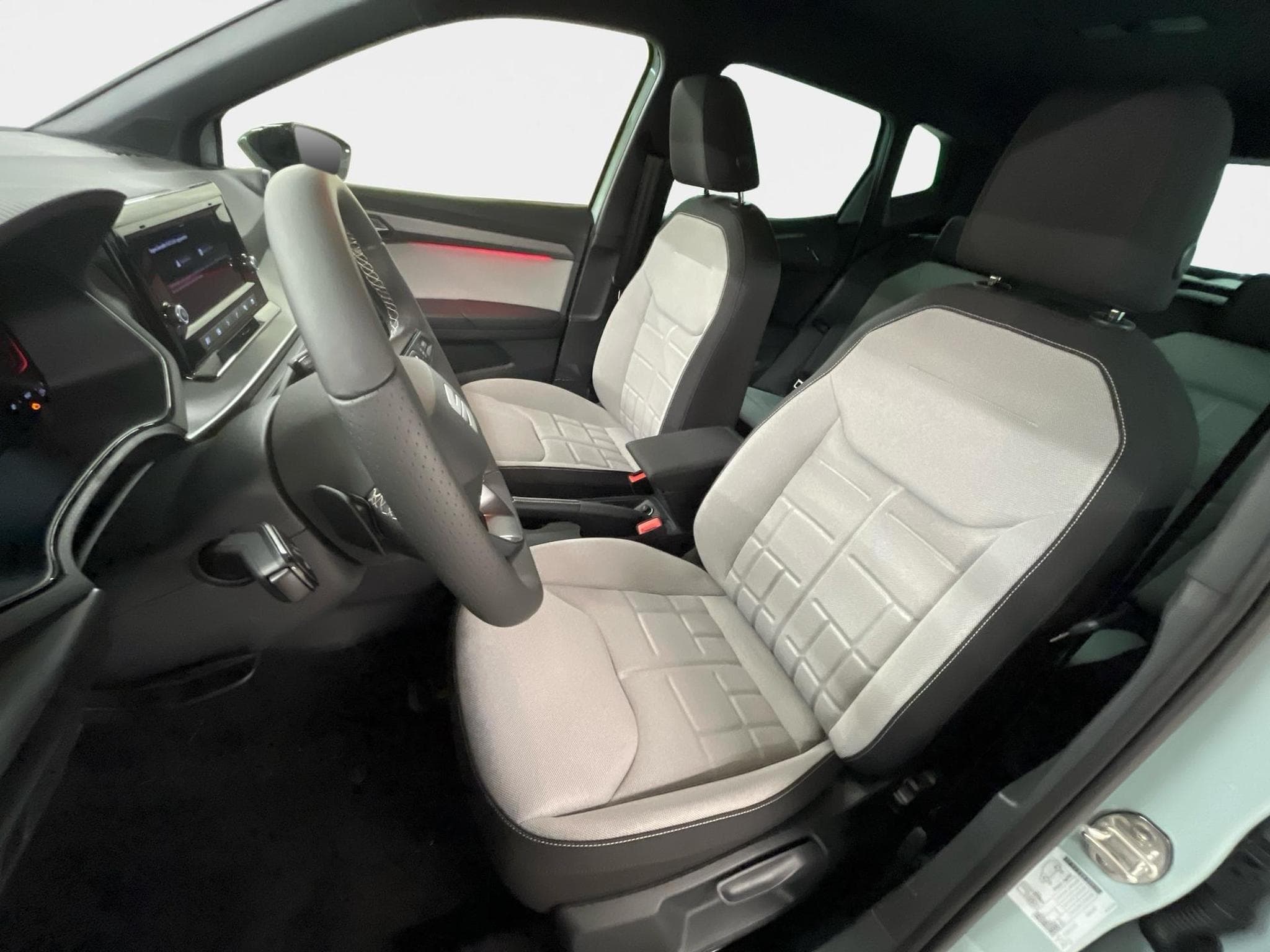 Seat Arona FR (2026) - Foto 18