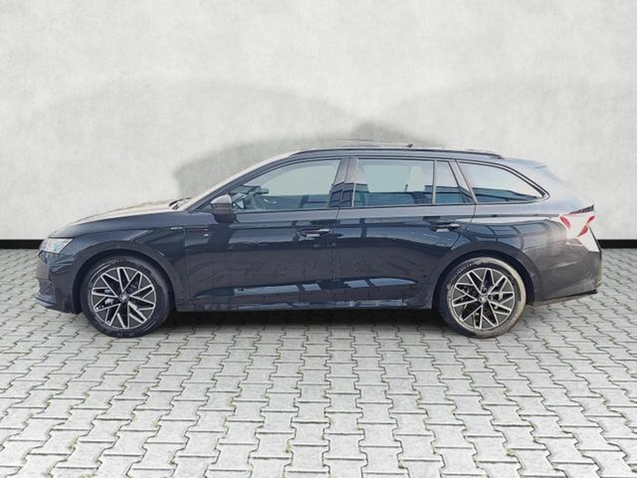 Skoda Octavia 2.0 TSI 150 kW 4x4 Sportline (2026) - Foto 4