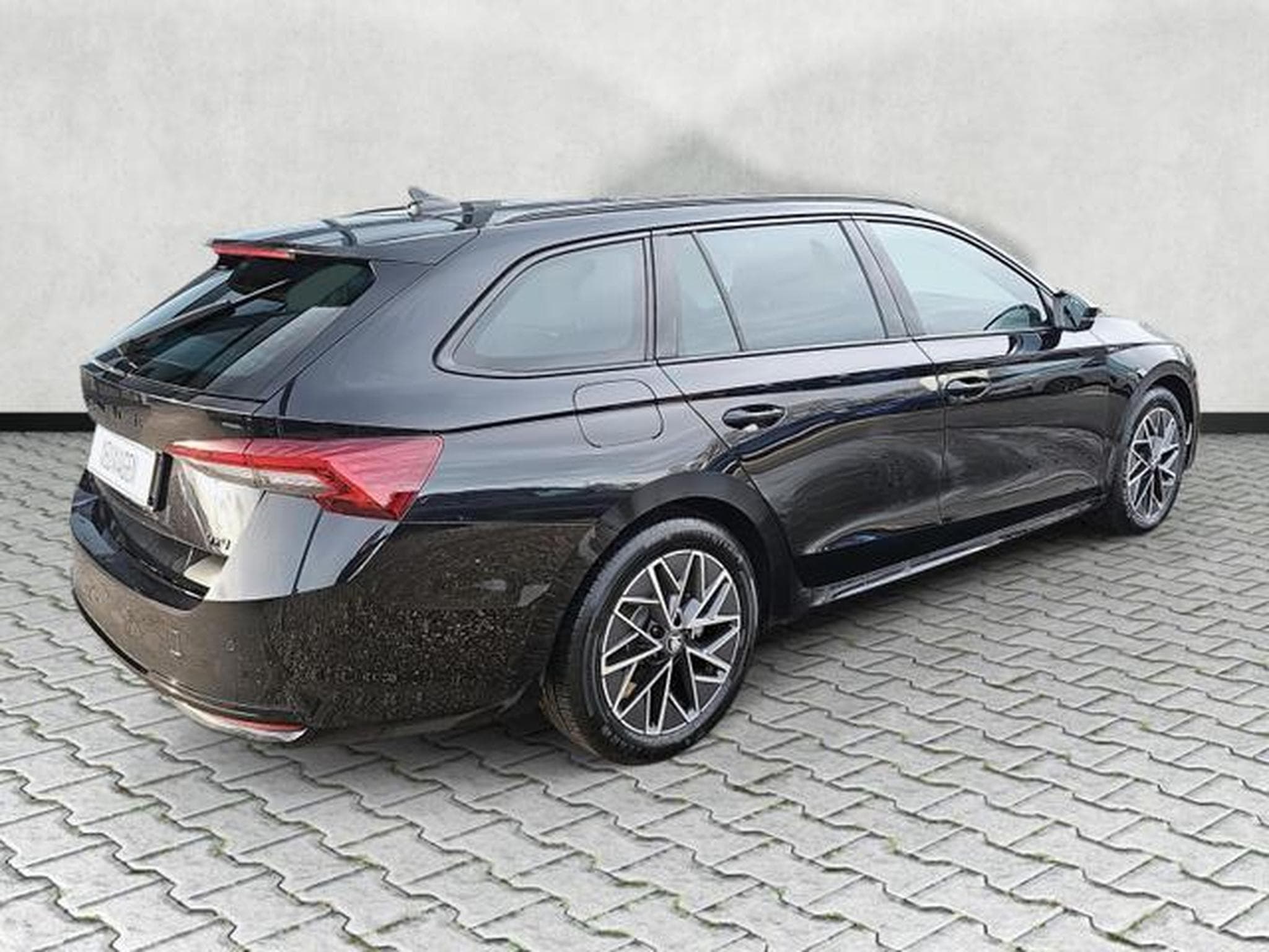 Skoda Octavia 2.0 TSI 150 kW 4x4 Sportline (2026) - Foto 7