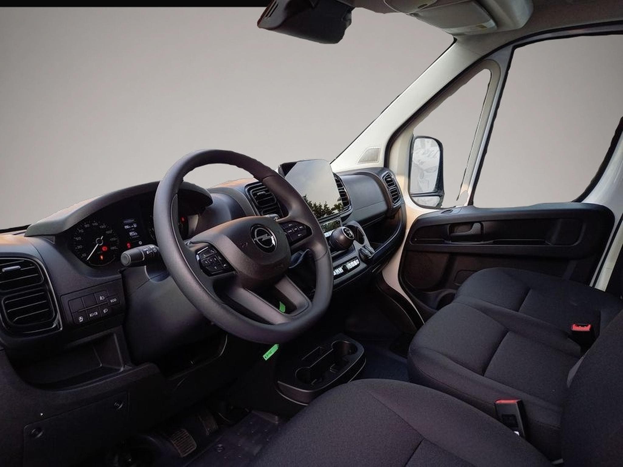Opel Monterey (2025) - Photo 4
