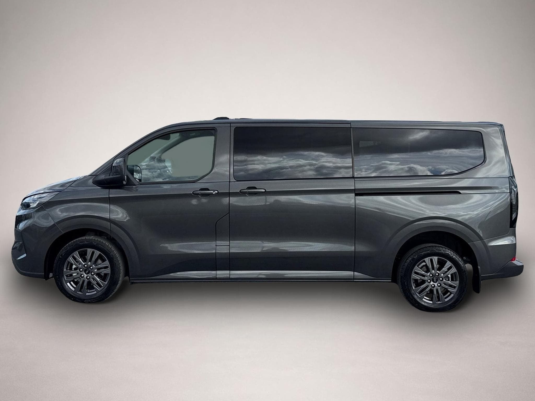 Ford Tourneo (2026) - Foto 3
