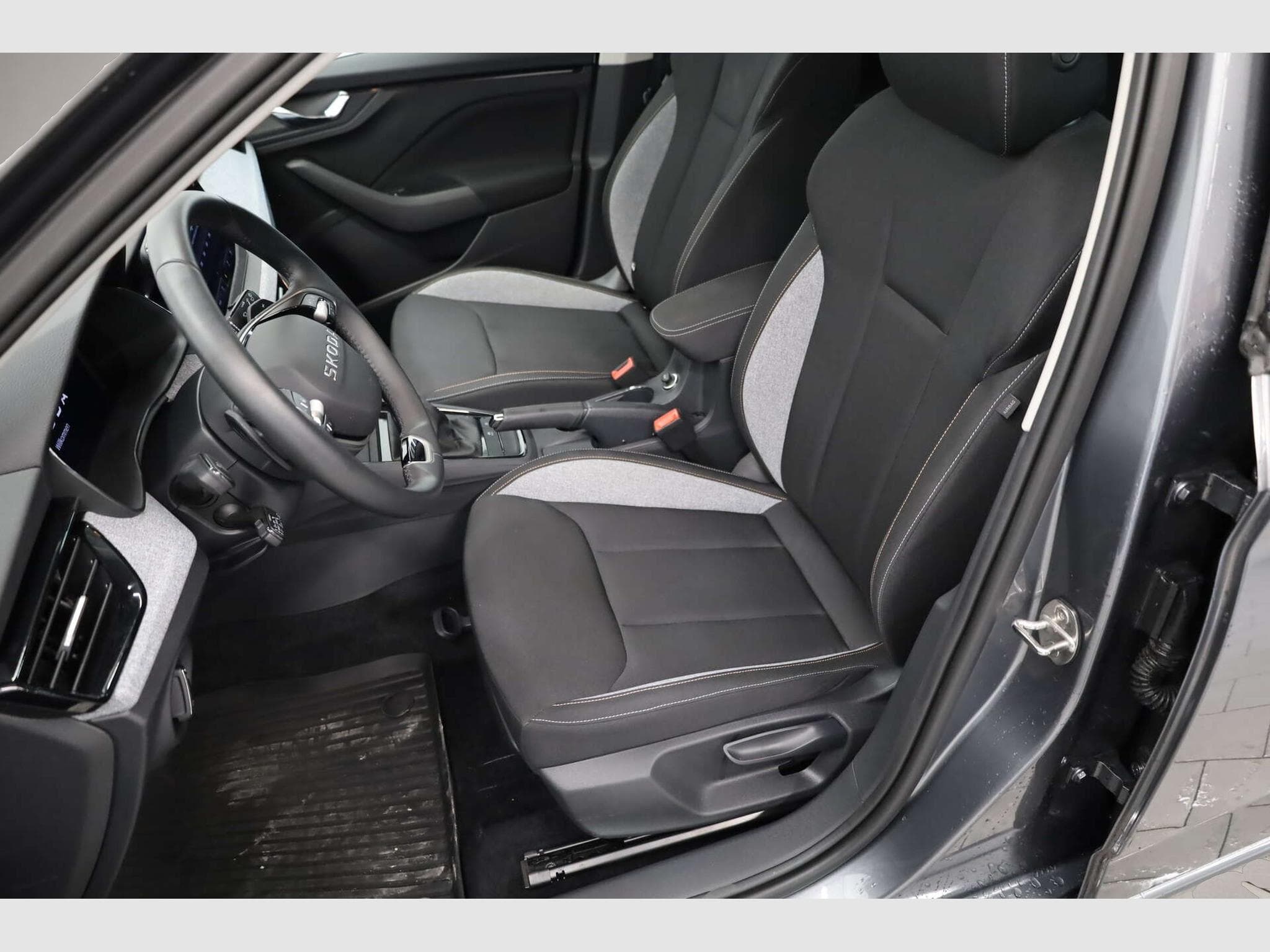 Skoda Scala (2025) - Photo 5