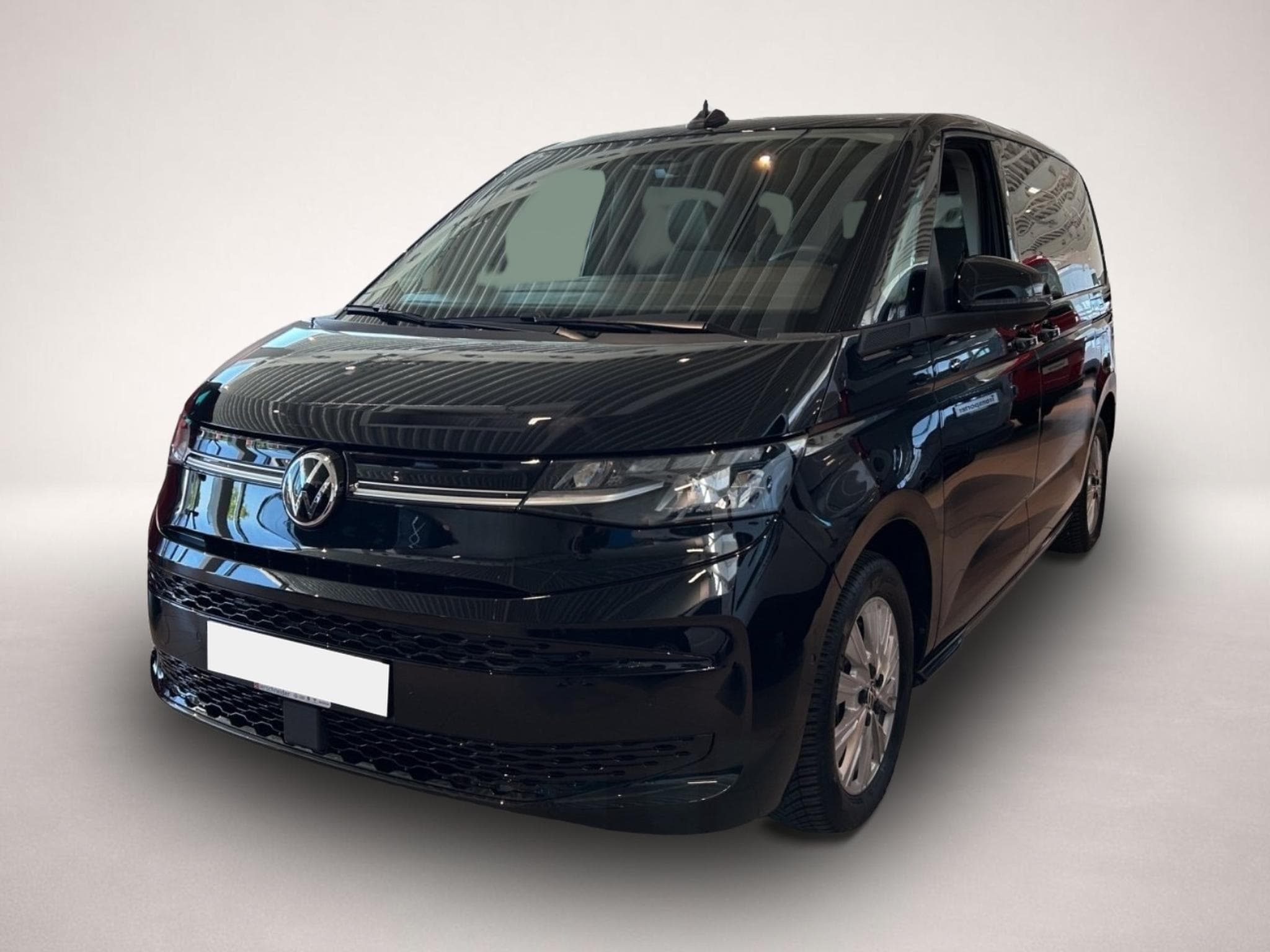 VW Multivan (2025) - Photo 1
