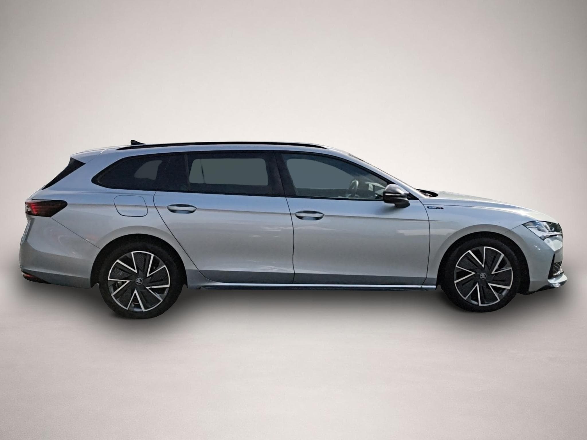Skoda Superb (2025) - Photo 8