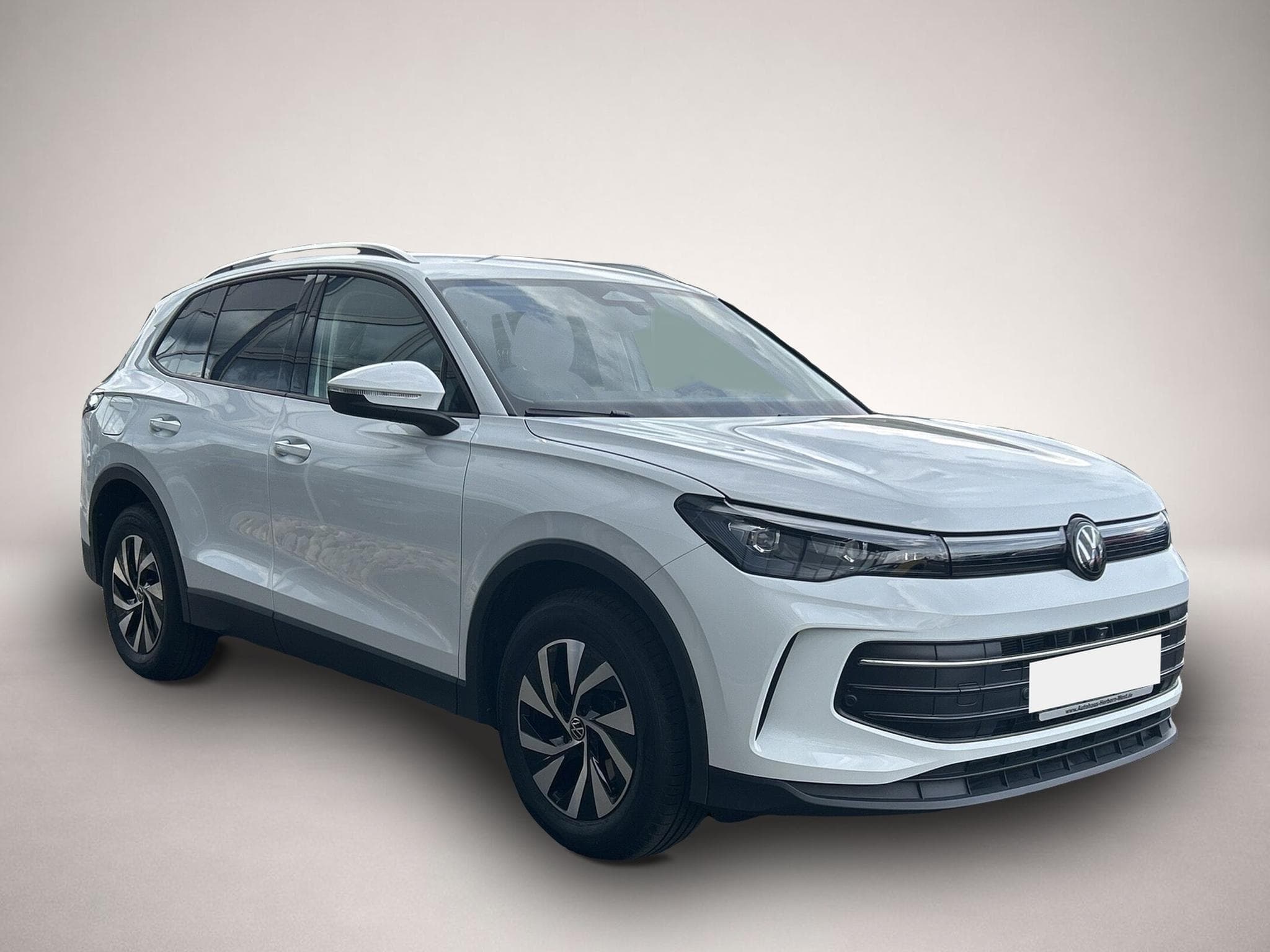 VW Tiguan (2025) - Photo 2