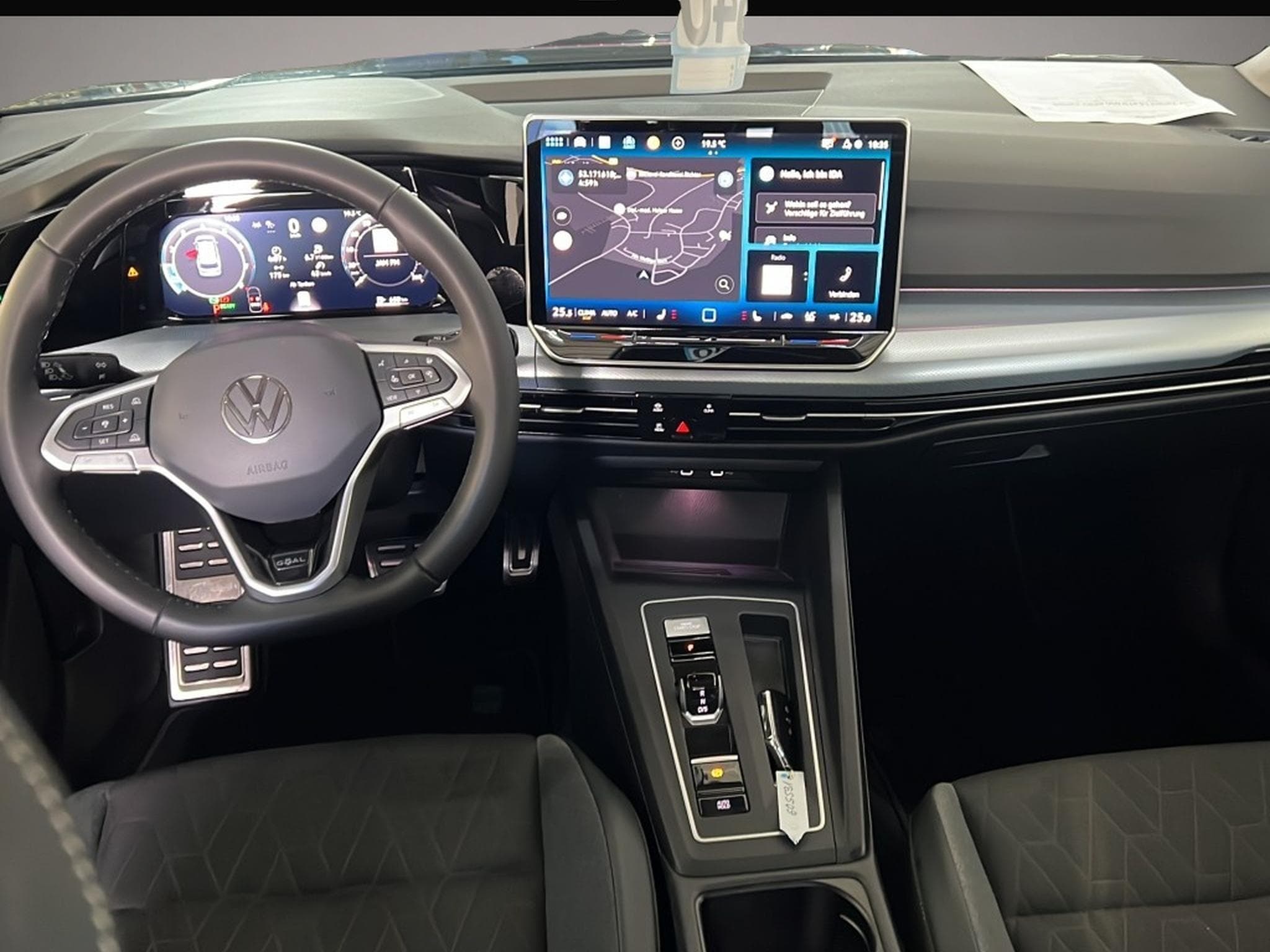 VW Golf (2025) - Foto 3