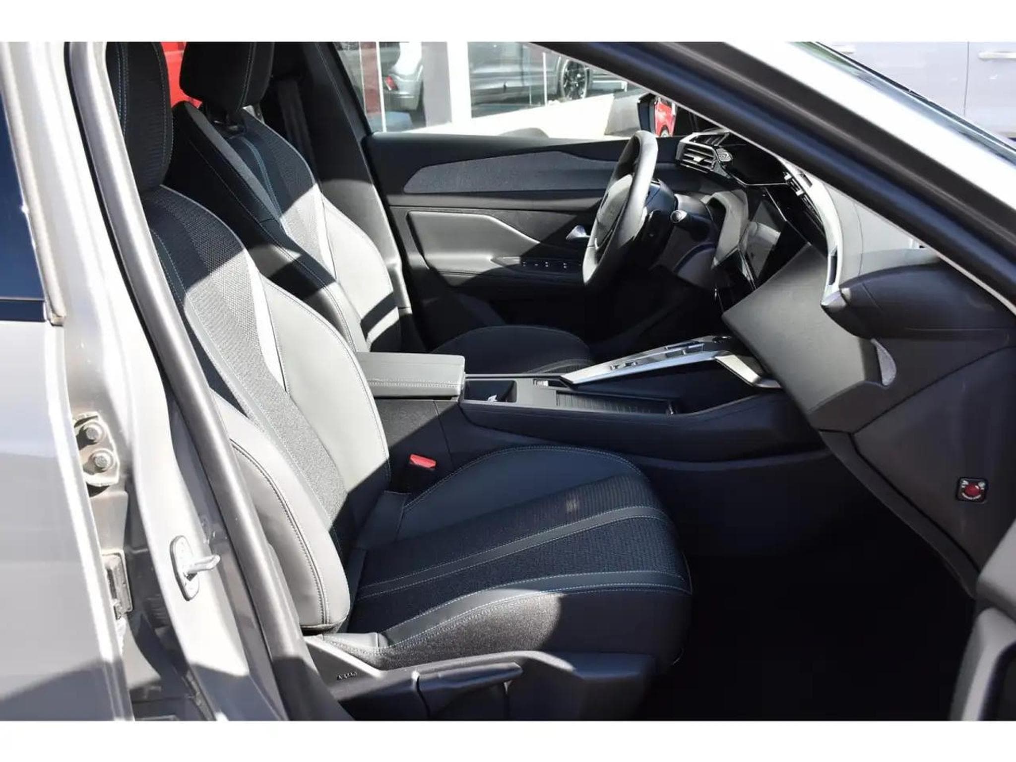 Peugeot 308 (2025) - Photo 7