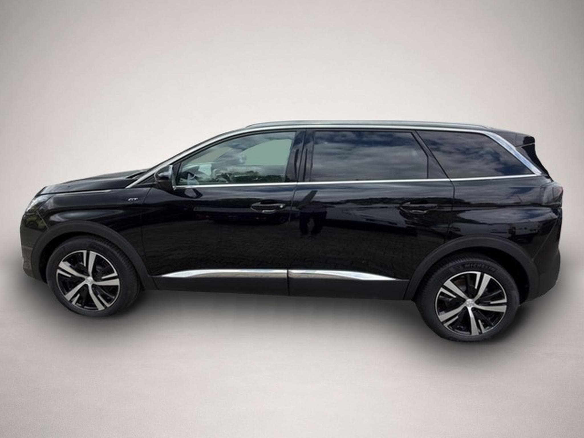 Peugeot 5008 (2024) - Photo 2