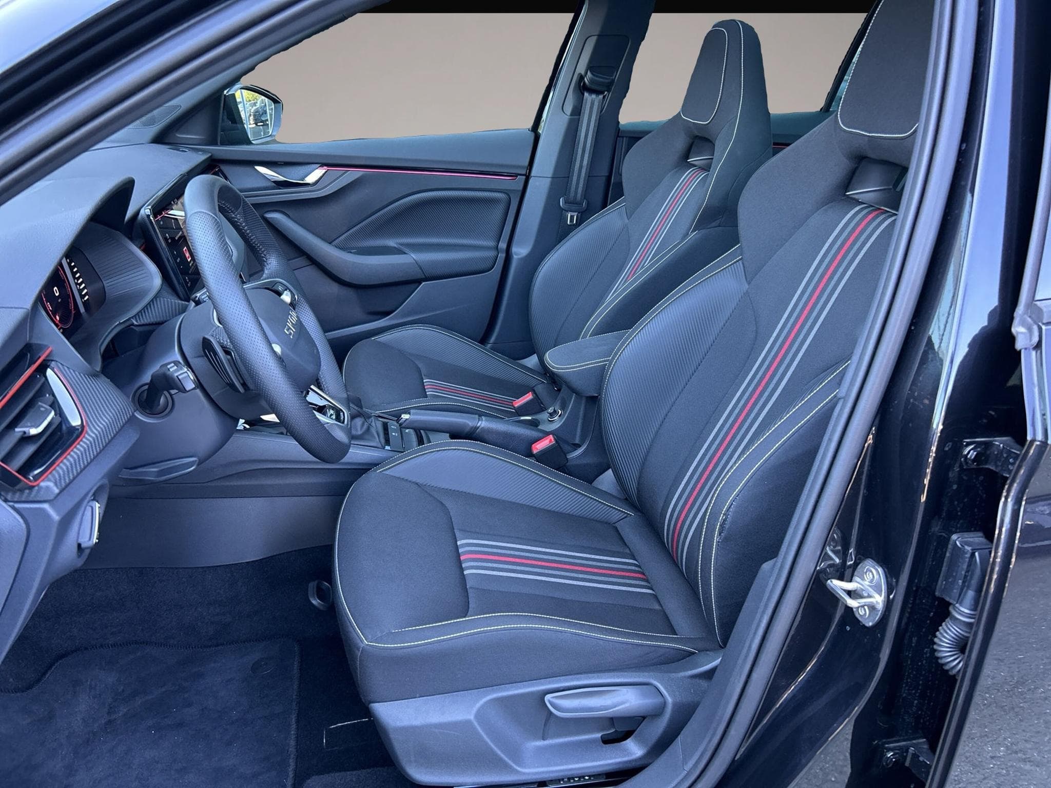 Skoda Scala (2025) - Photo 6
