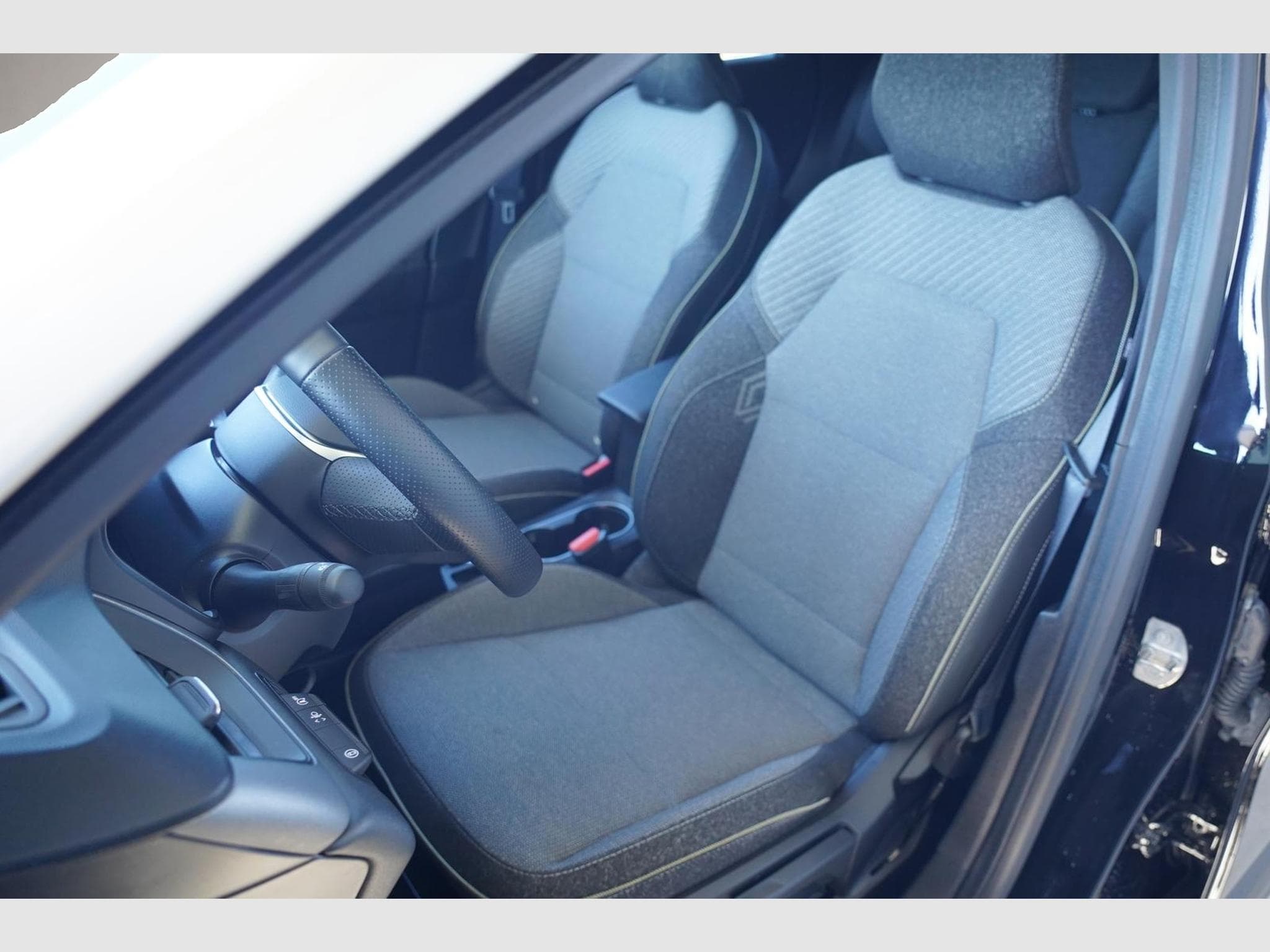 Renault Captur (2025) - Photo 6