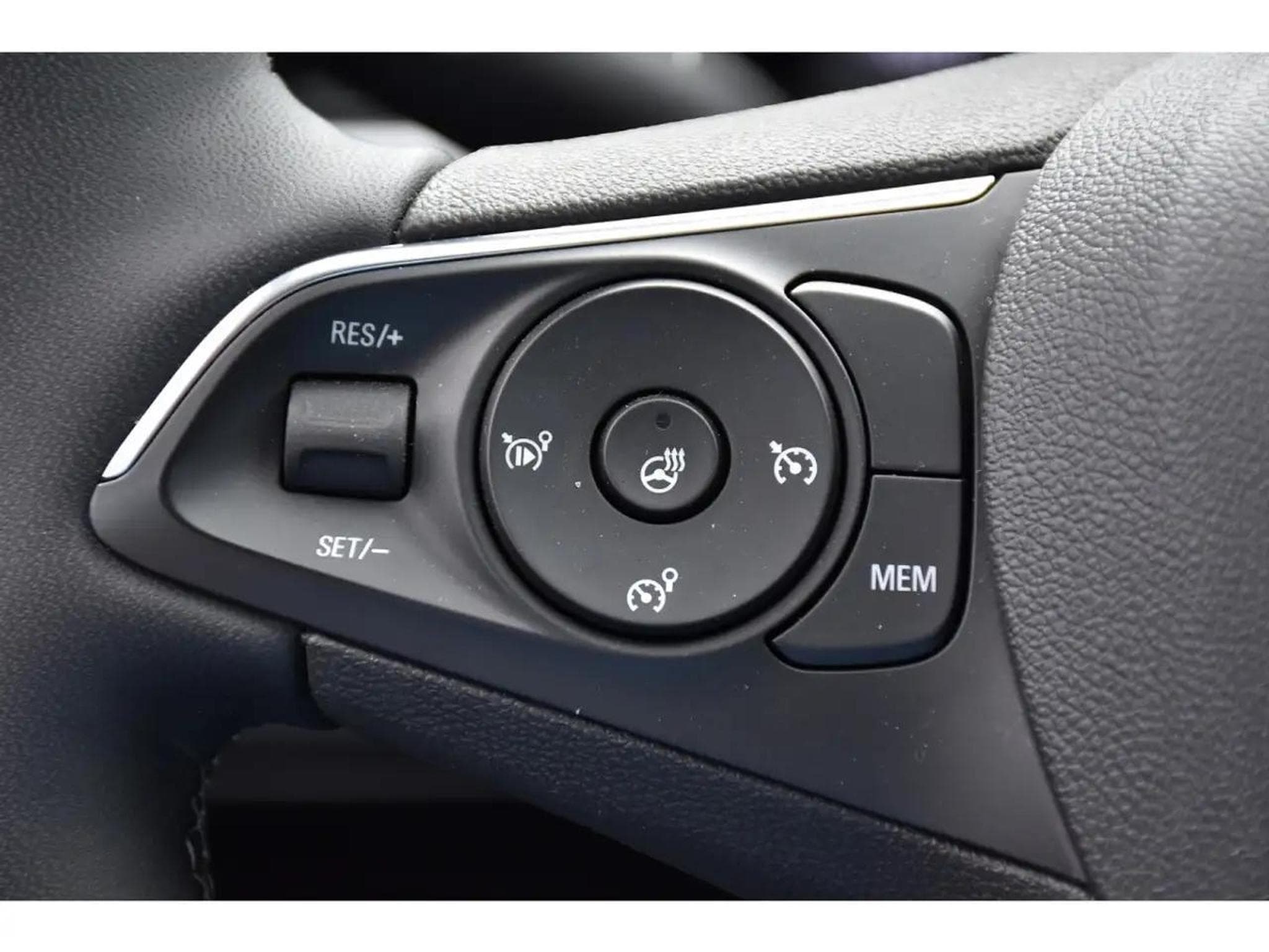 Opel Grandland (2024) - Foto 20