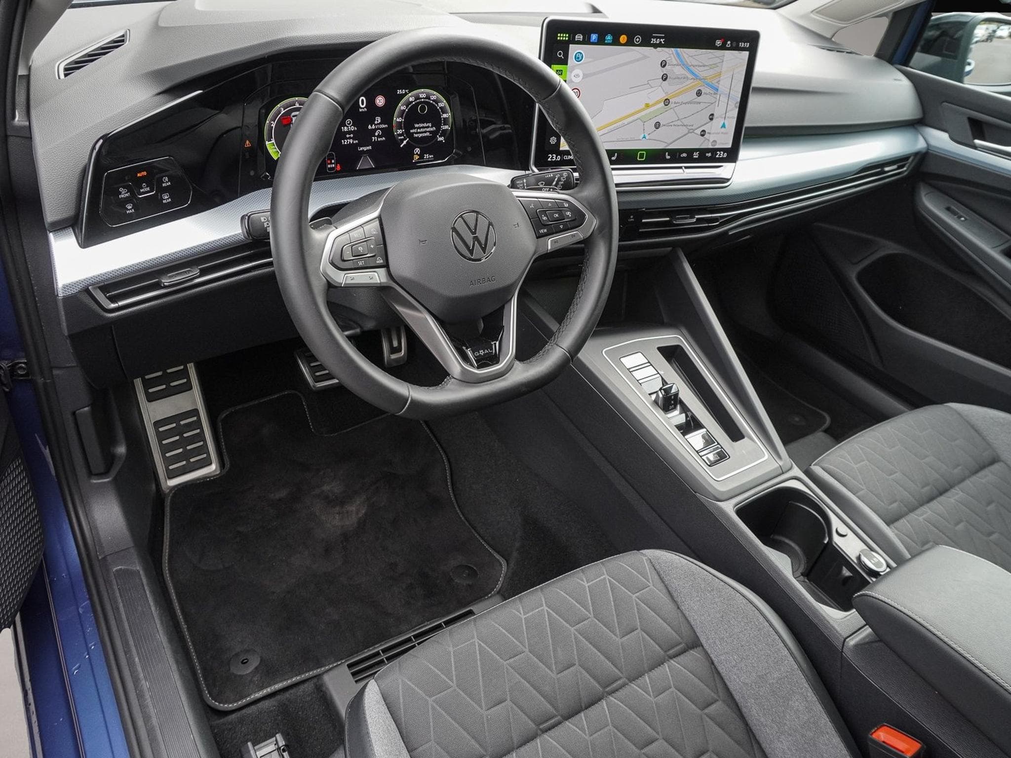 VW Golf (2025) - Photo 7