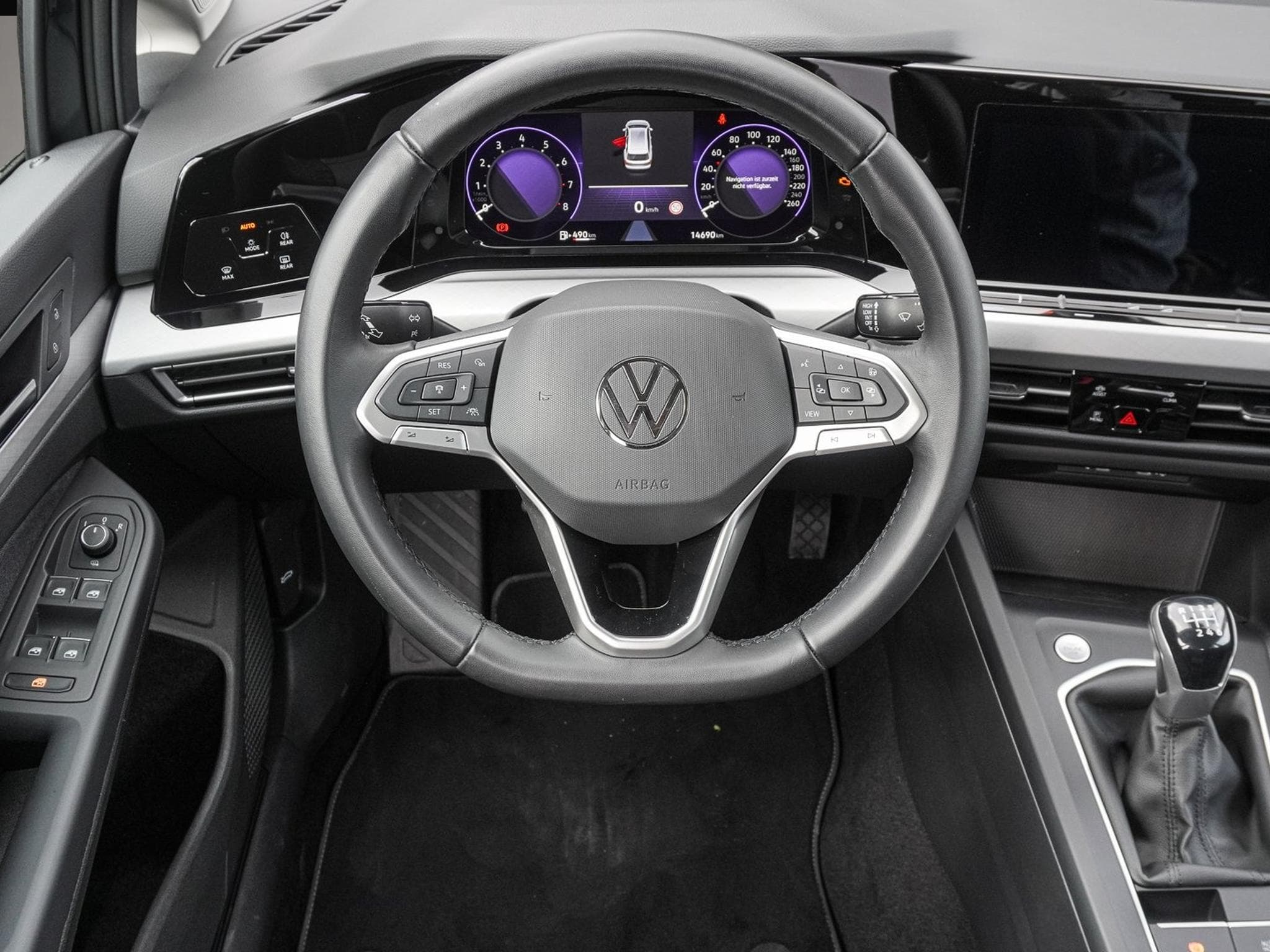 VW Golf (2024) - Photo 6