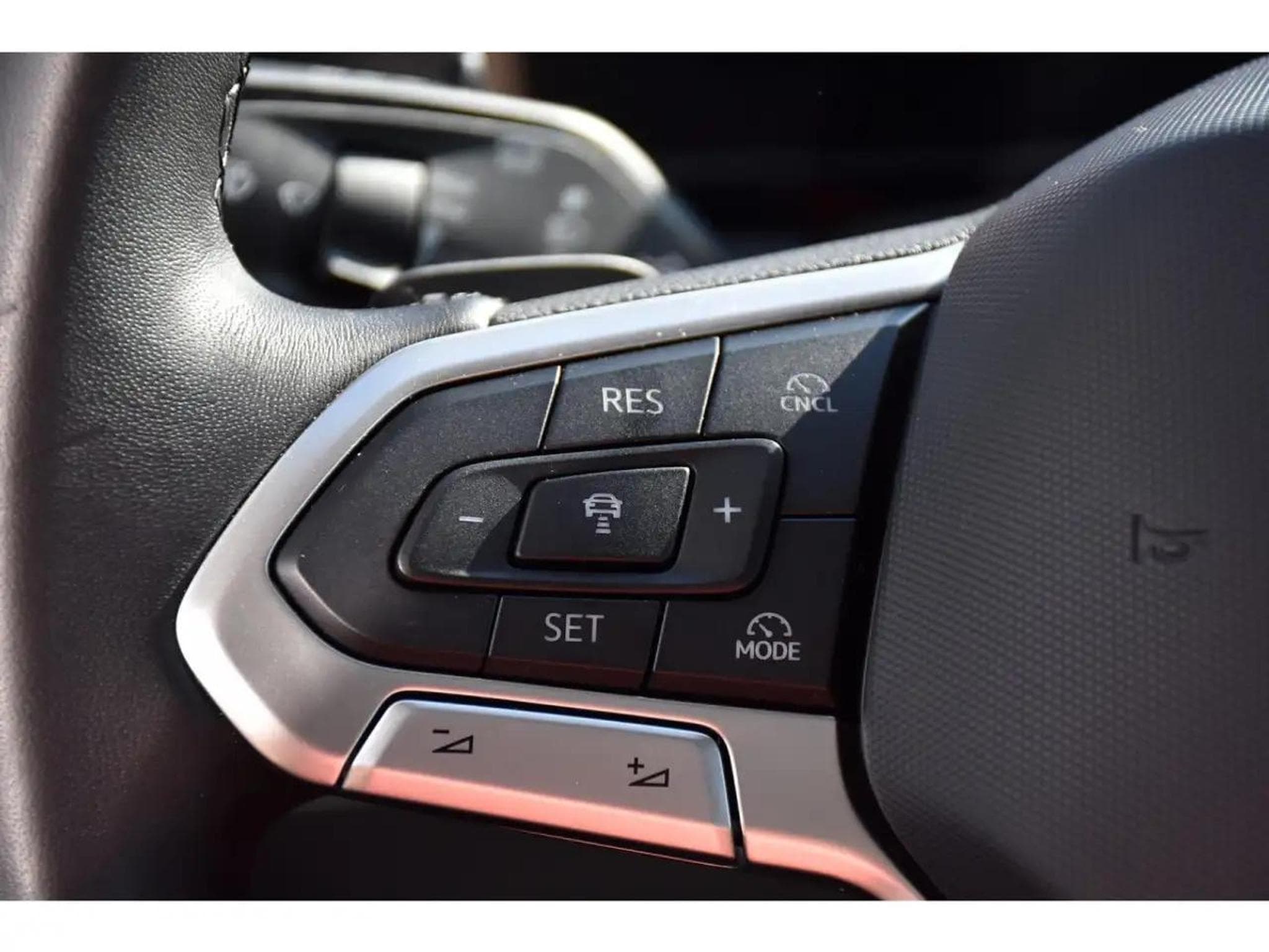 VW Passat (2025) - Foto 22