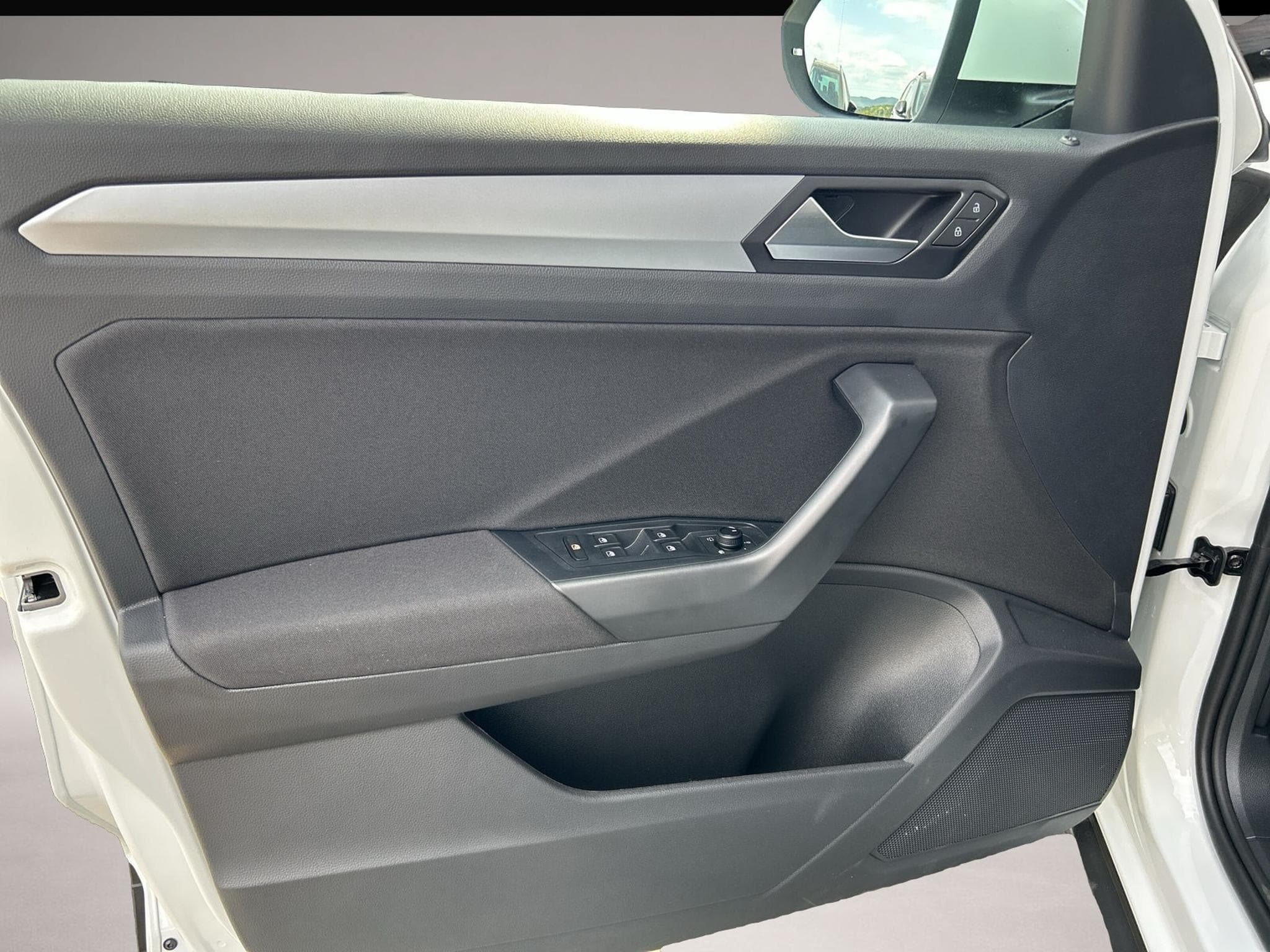 VW T-Roc (2025) - Photo 6
