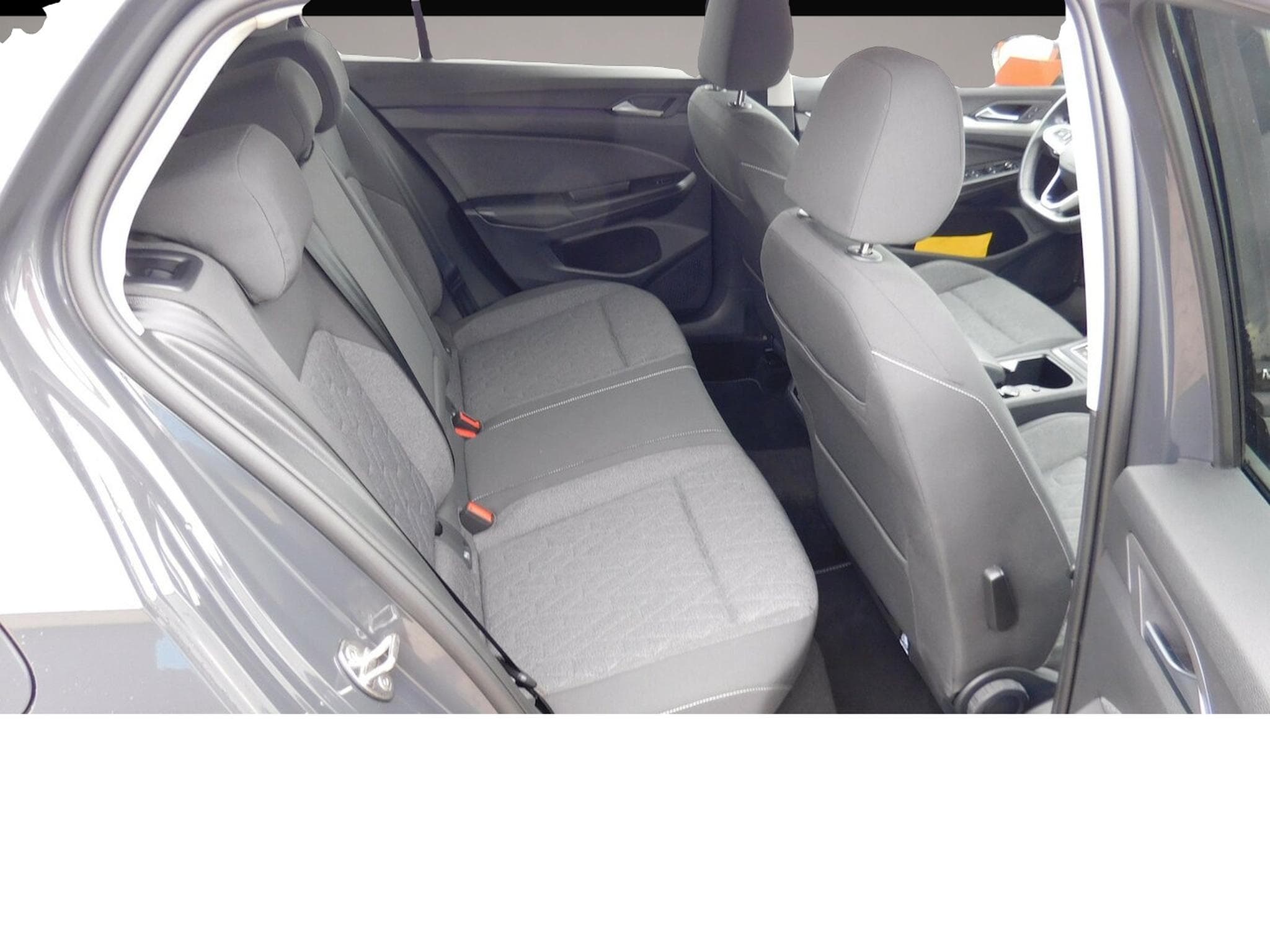 VW Golf (2024) - Photo 7