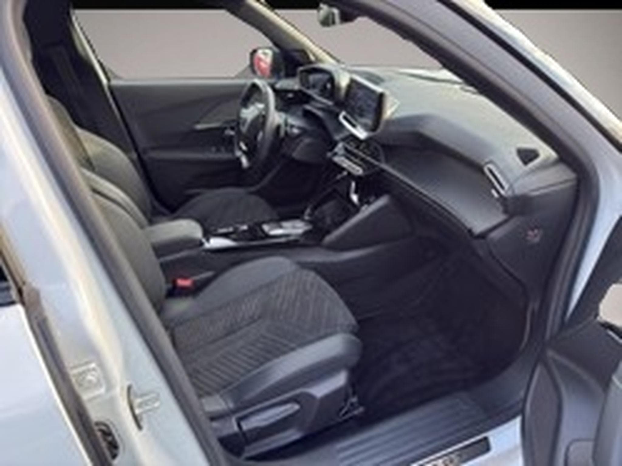 Peugeot 2008 (2026) - Photo 7