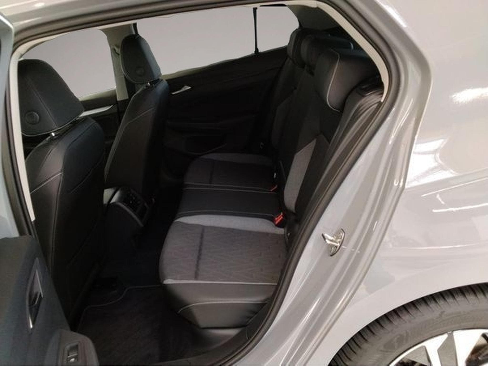 VW Golf (2025) - Foto 4