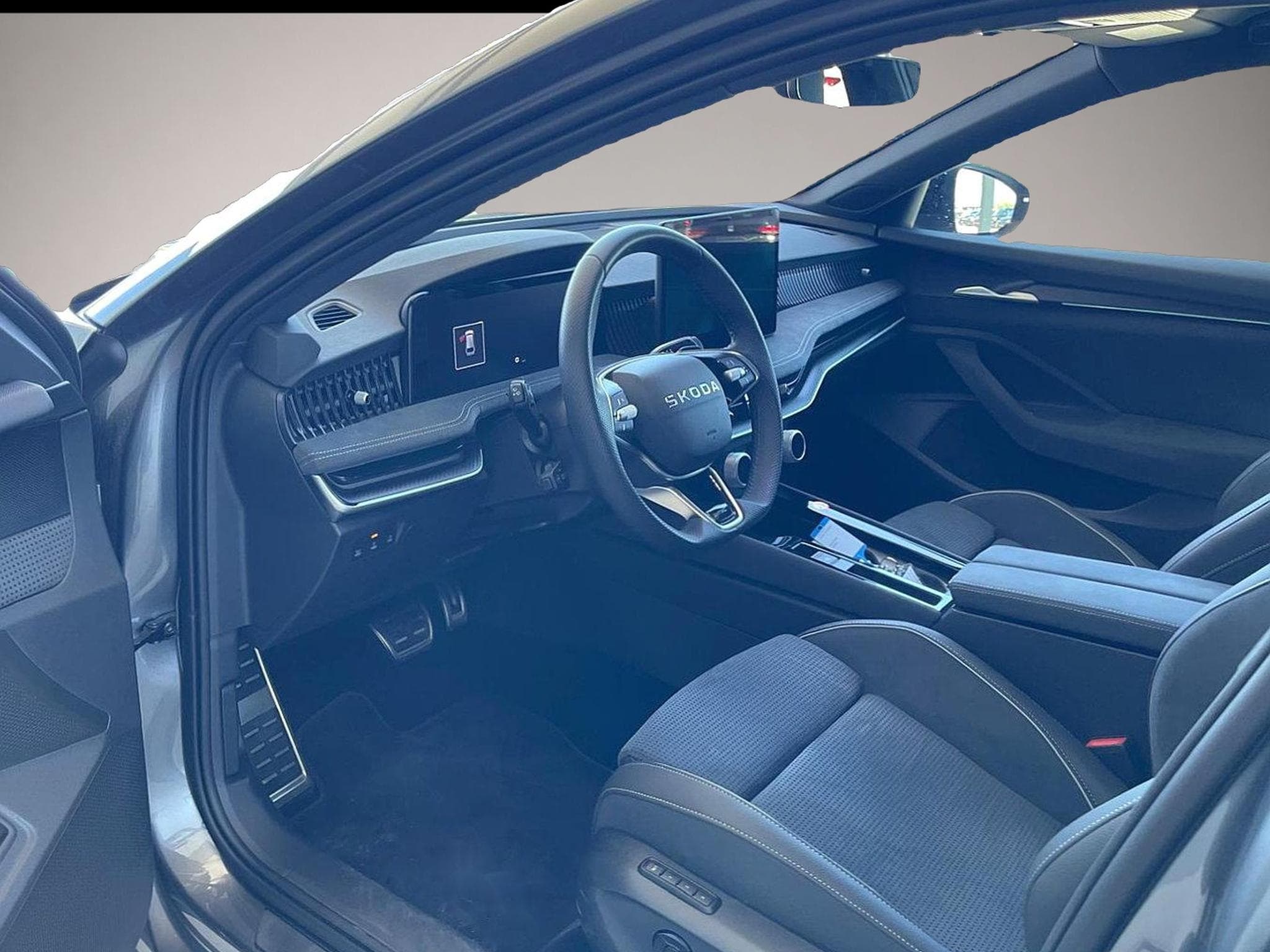 Skoda Superb (2025) - Photo 3