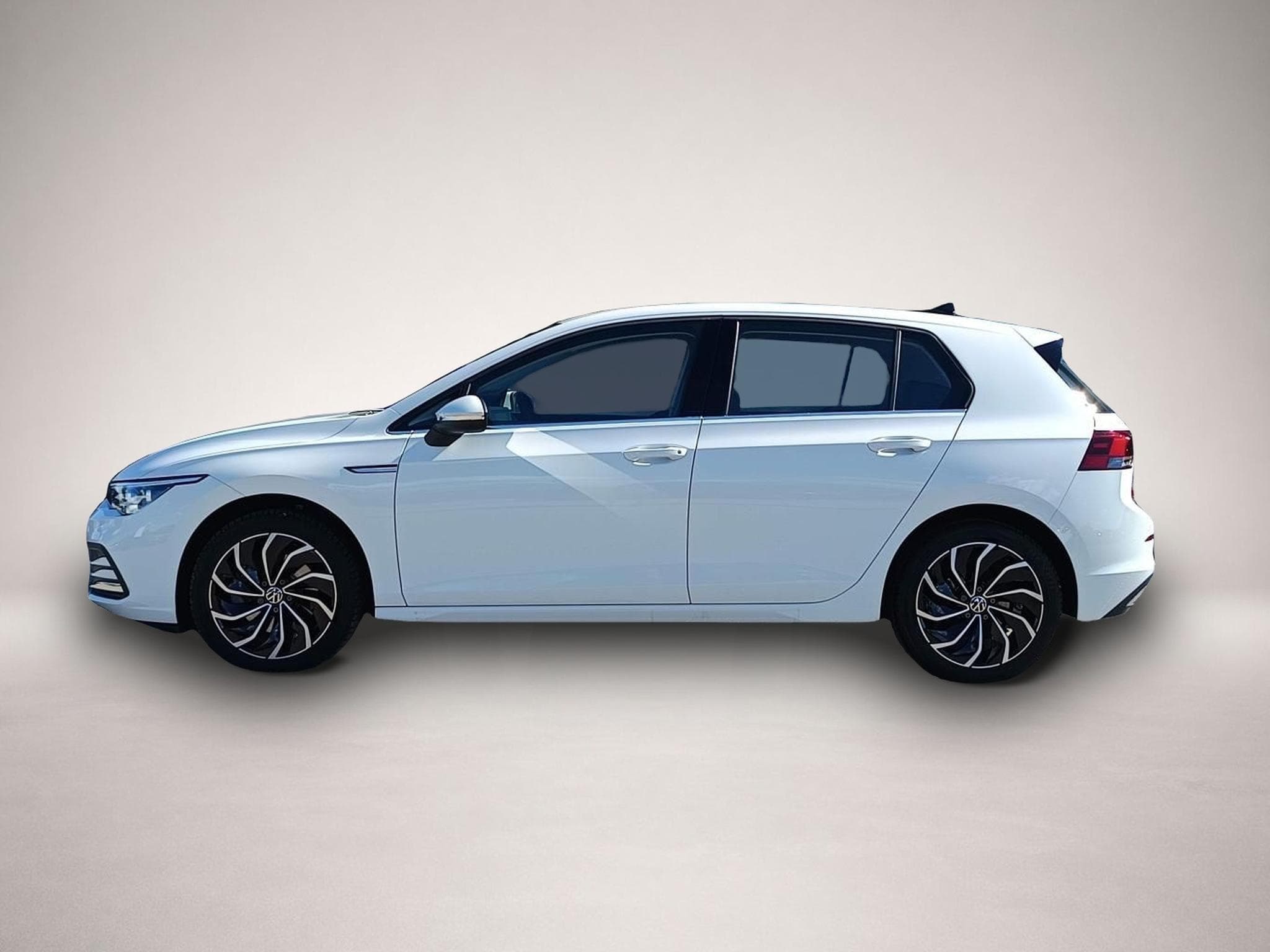 VW Golf (2024) - Photo 2