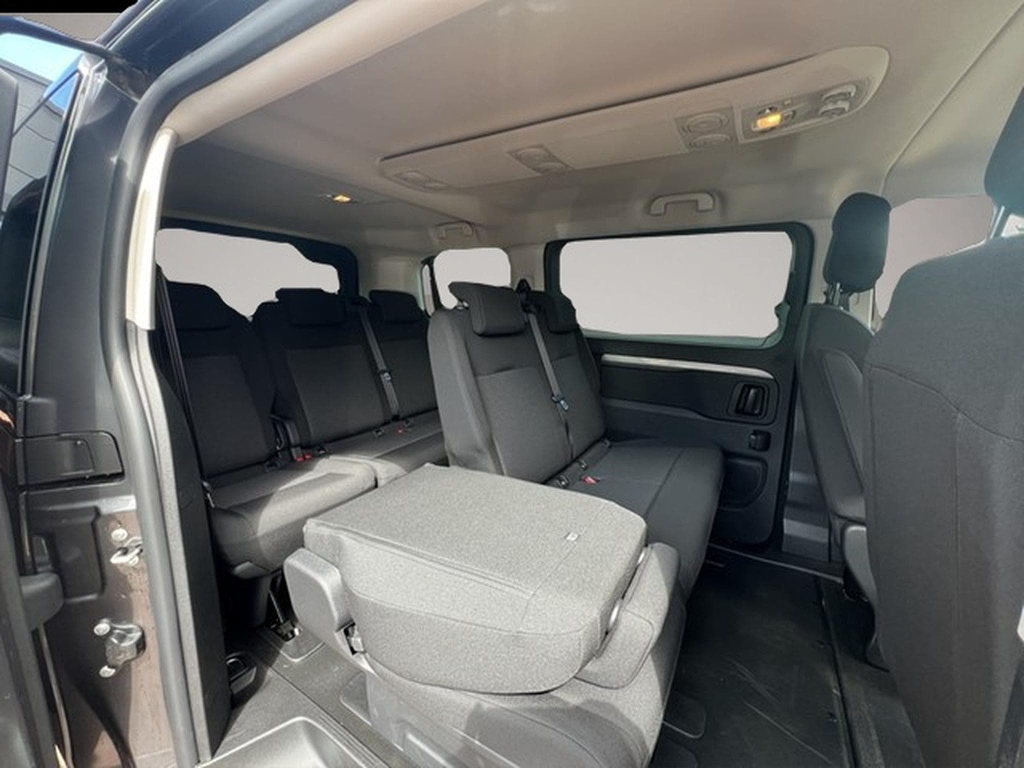 Opel Zafira (2026) - Photo 10