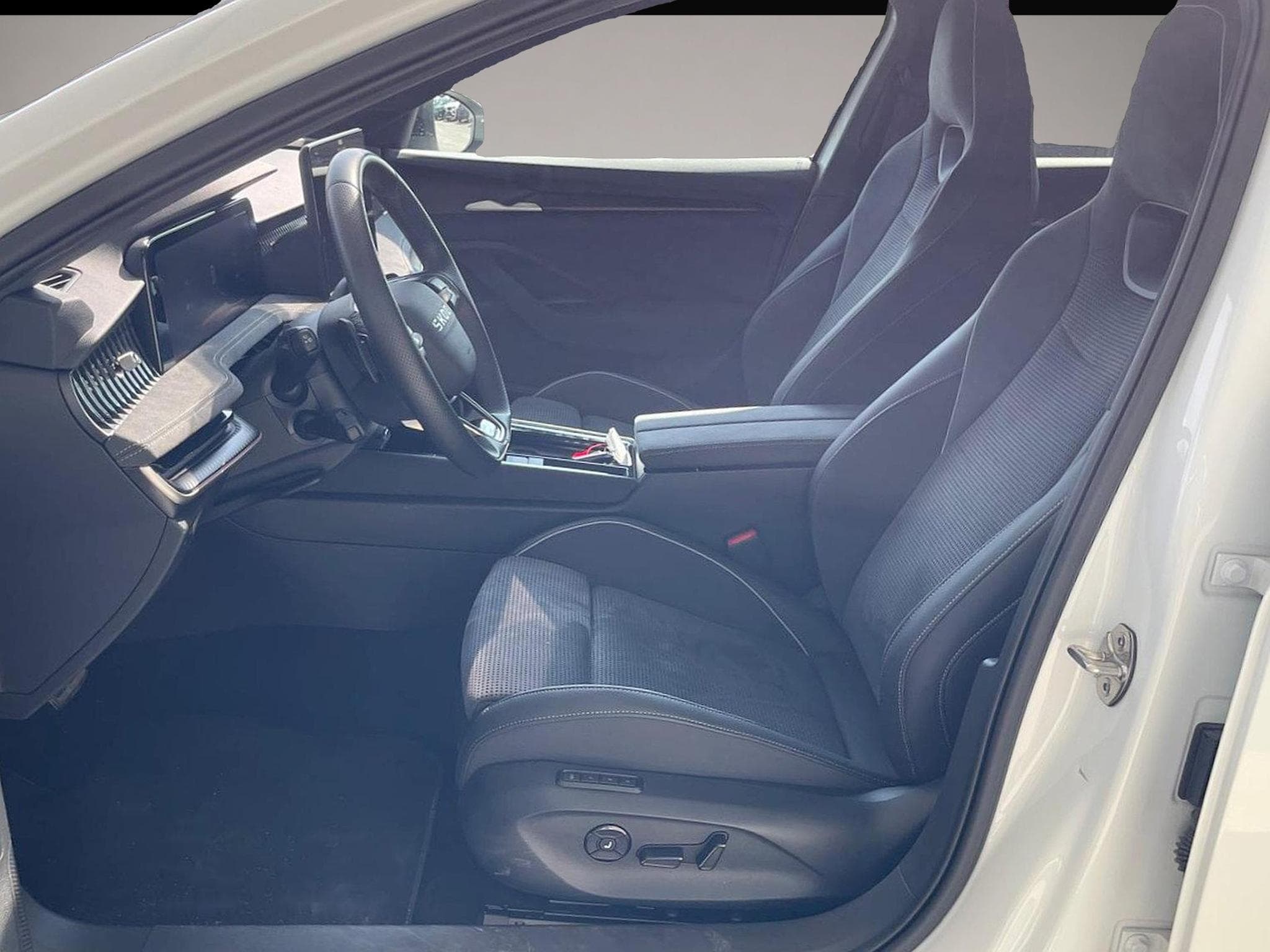 Skoda Superb (2025) - Photo 4