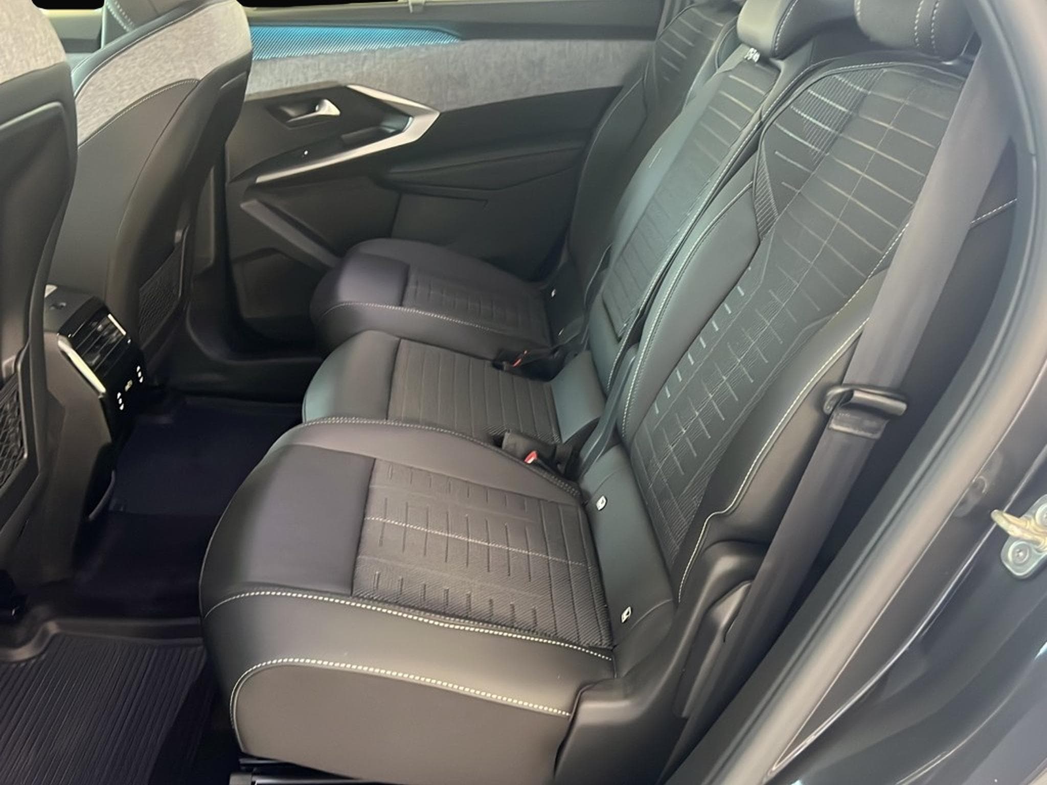 Peugeot 5008 (2026) - Photo 7