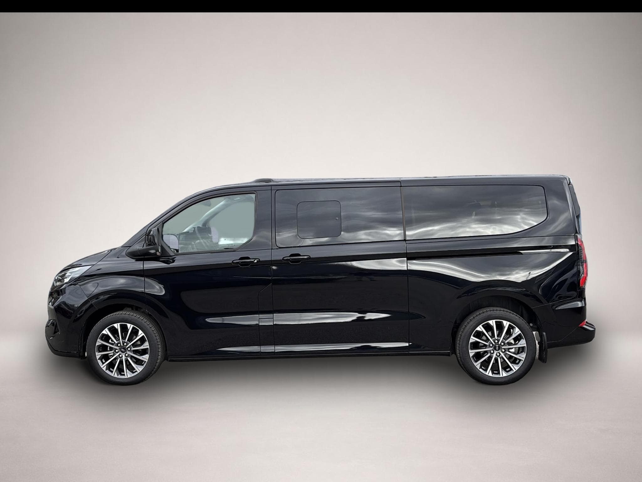 Ford Tourneo (2026) - Photo 6