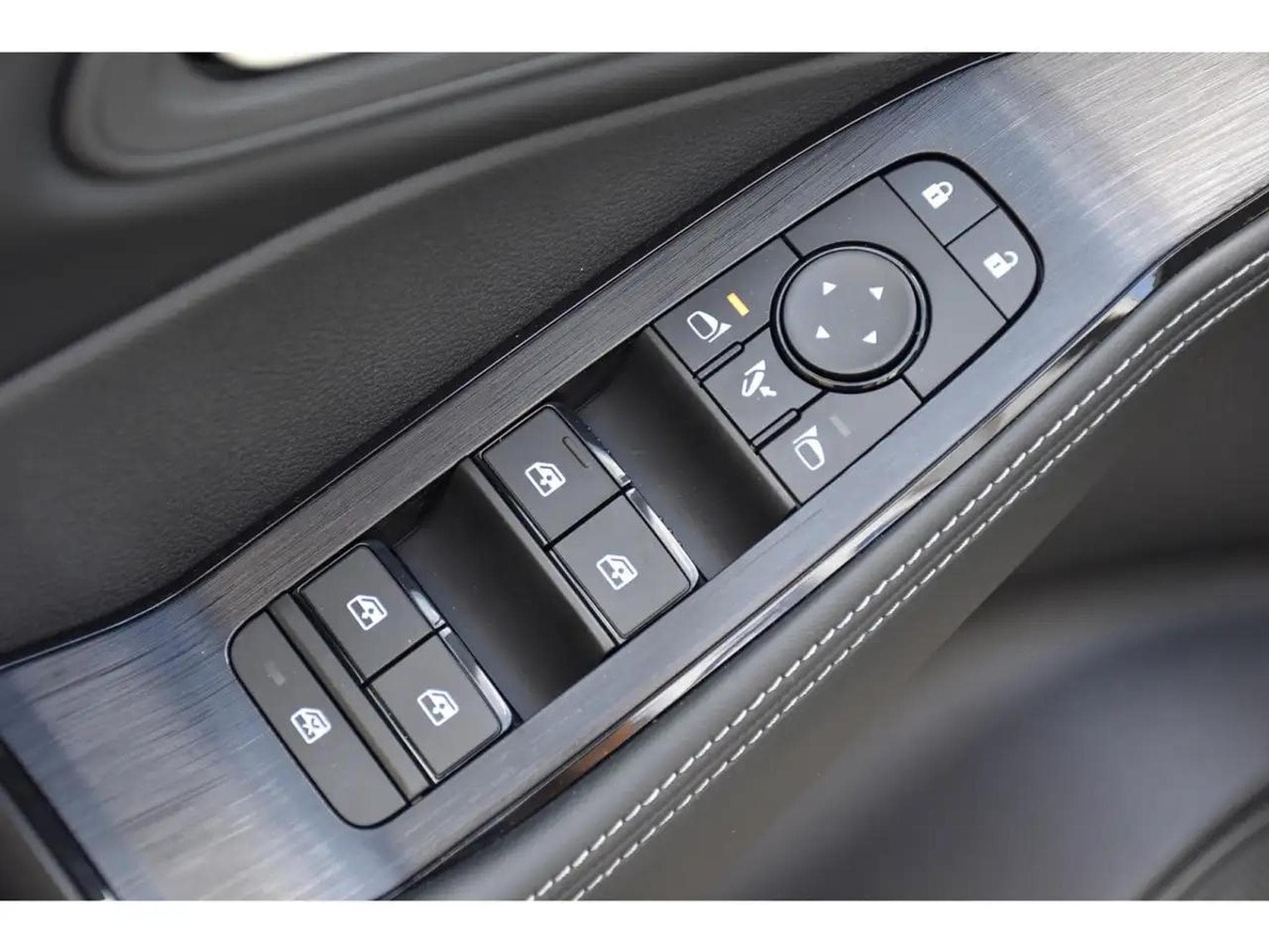 Nissan X-Trail (2026) - Photo 21