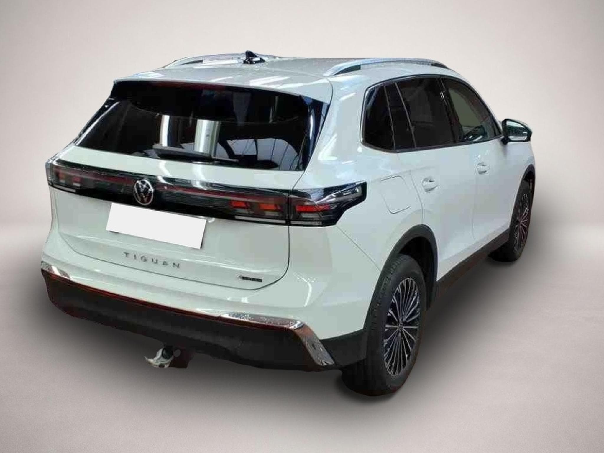 VW Tiguan (2024) - Photo 2