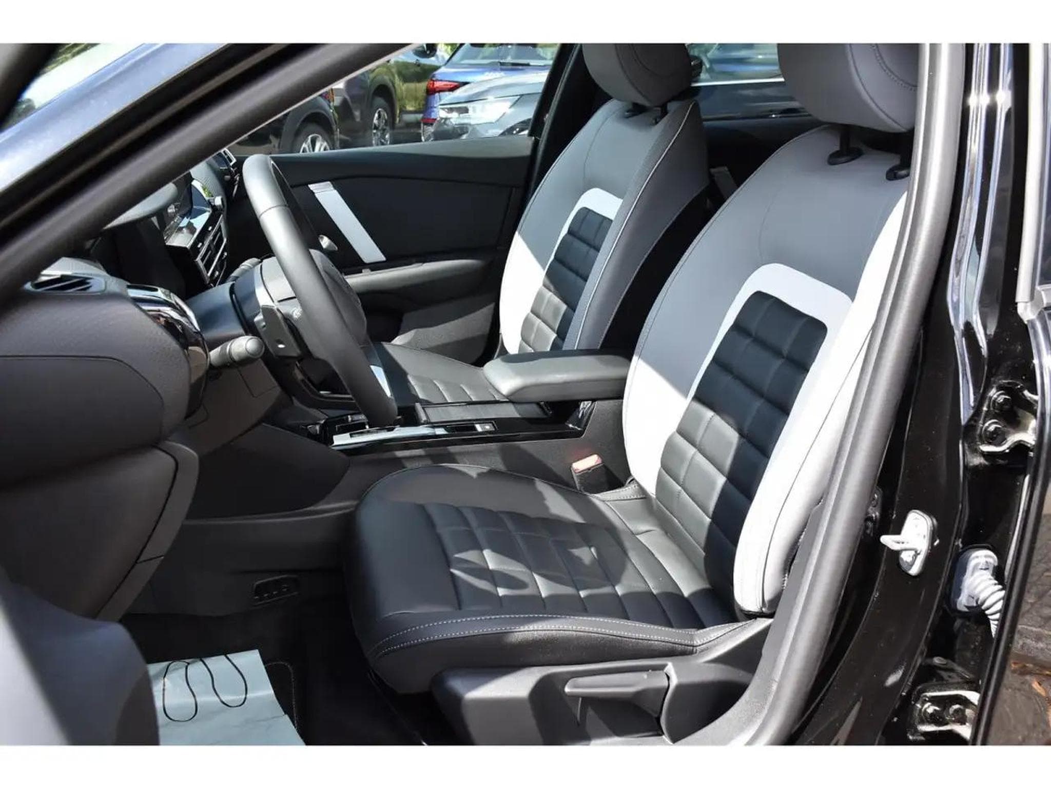 Citroën C5 X (2025) - Photo 6