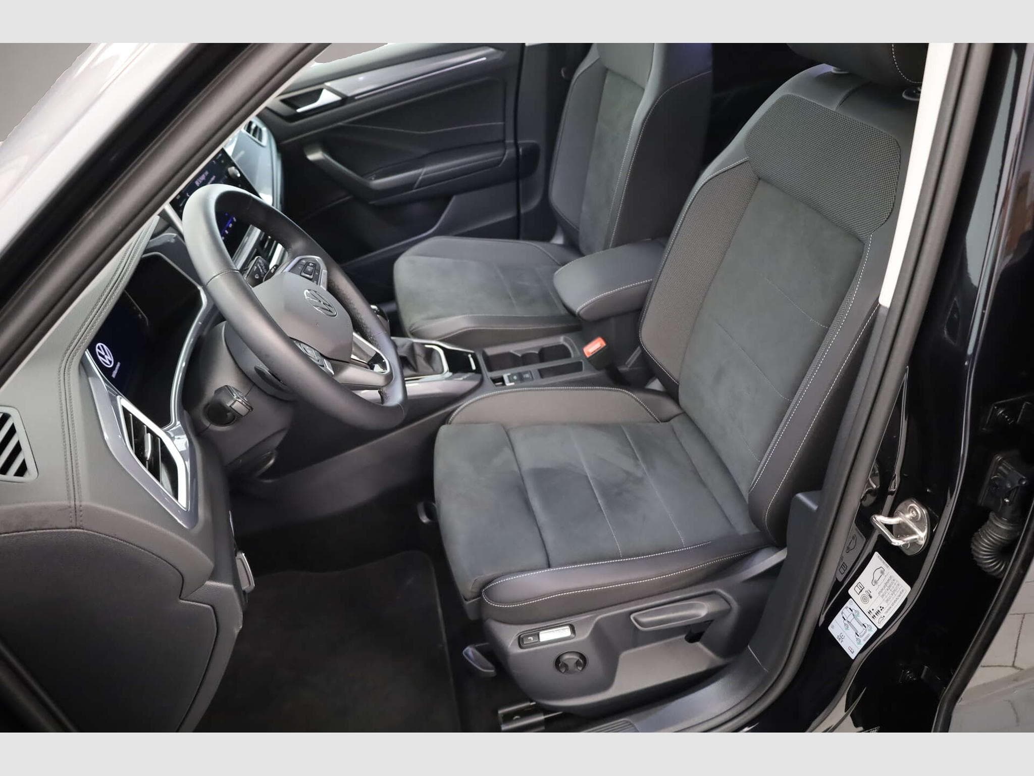 VW T-Roc (2025) - Photo 5