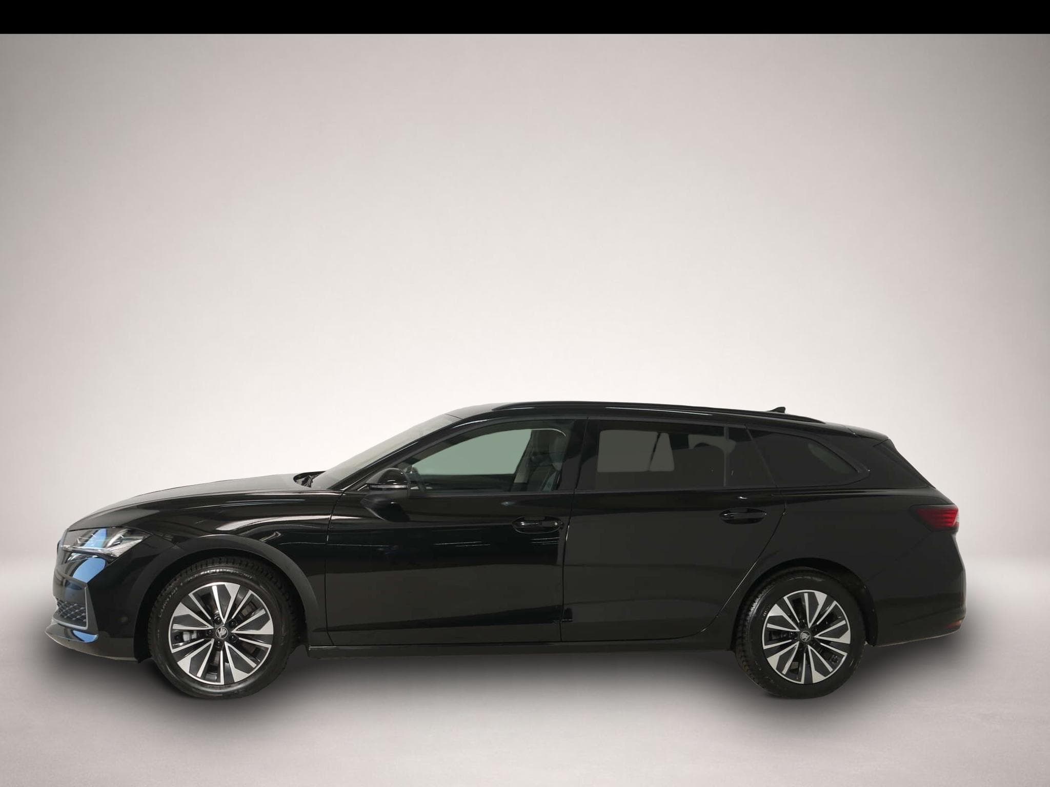 Skoda Superb (2025) - Photo 3