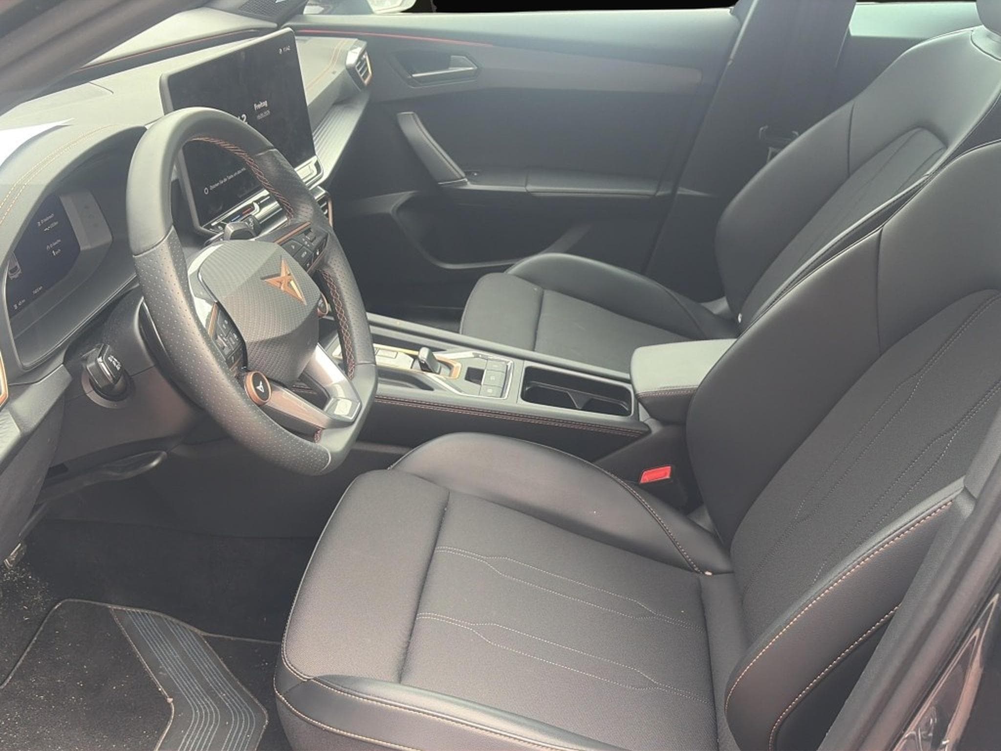 Cupra Formentor (2025) - Photo 4