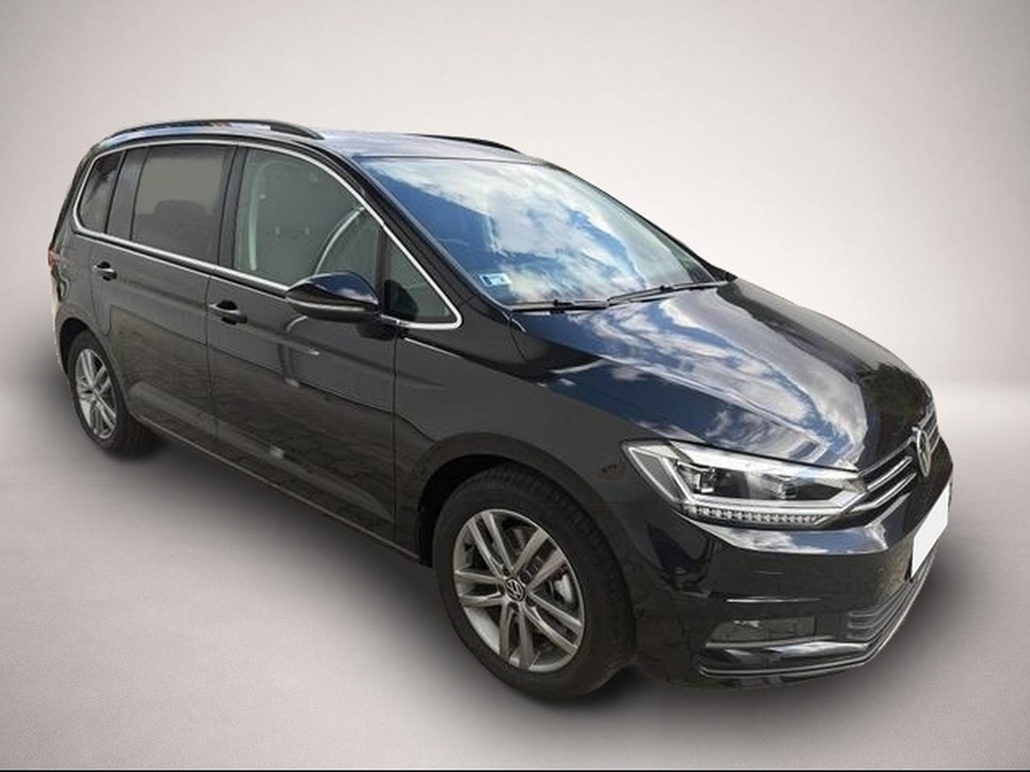 VW Touran (2026) - Photo 1