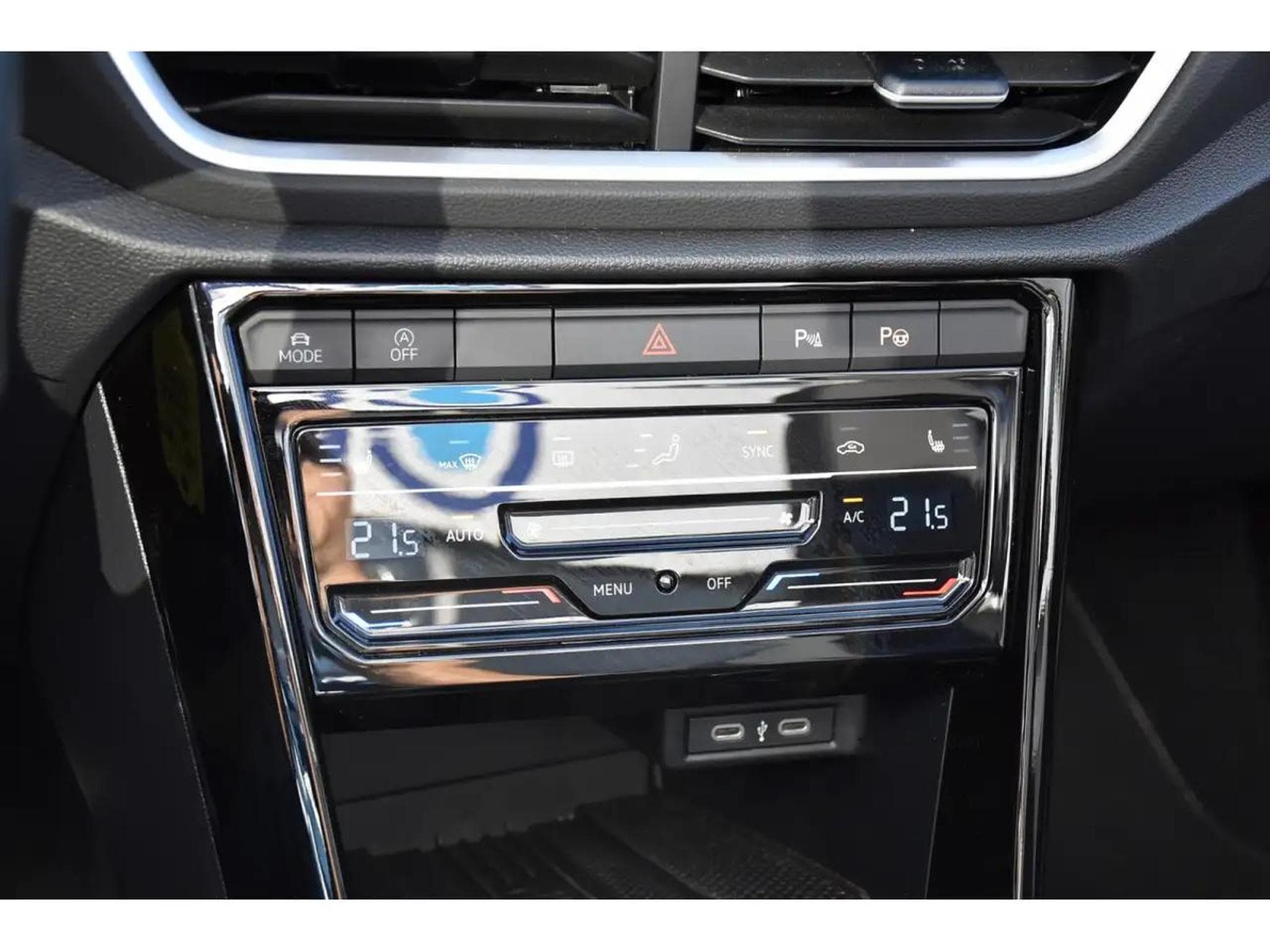 VW T-Roc (2026) - Photo 18